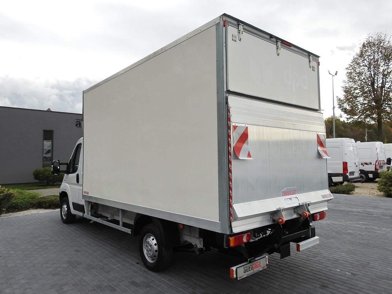 شاحنة بصندوق مغلق FIAT DUCATO BOX LIFT 8 PALLETS CRUISE CONTROL NAVIGATION AIR CONDITIONING LED LIGHTS 130HP: صورة 9 شاحنة بصندوق مغلق FIAT DUCATO BOX LIFT 8 PALLETS CRUISE CONTROL NAVIGATION AIR CONDITIONING LED LIGHTS 130HP: صورة 9