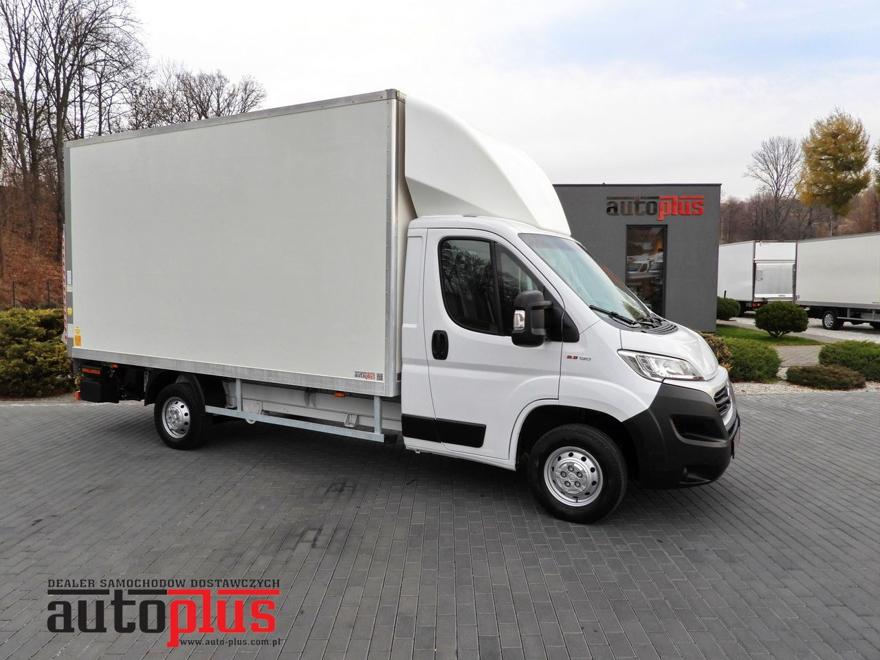 FIAT DUCATO BOX LIFT 8 PALLETS CRUISE CONTROL NAVIGATION LED LIGHTS AIR CONDITIONING 130HP - شاحنة بصندوق مغلق: صورة 1 FIAT DUCATO BOX LIFT 8 PALLETS CRUISE CONTROL NAVIGATION LED LIGHTS AIR CONDITIONING 130HP - شاحنة بصندوق مغلق: صورة 1