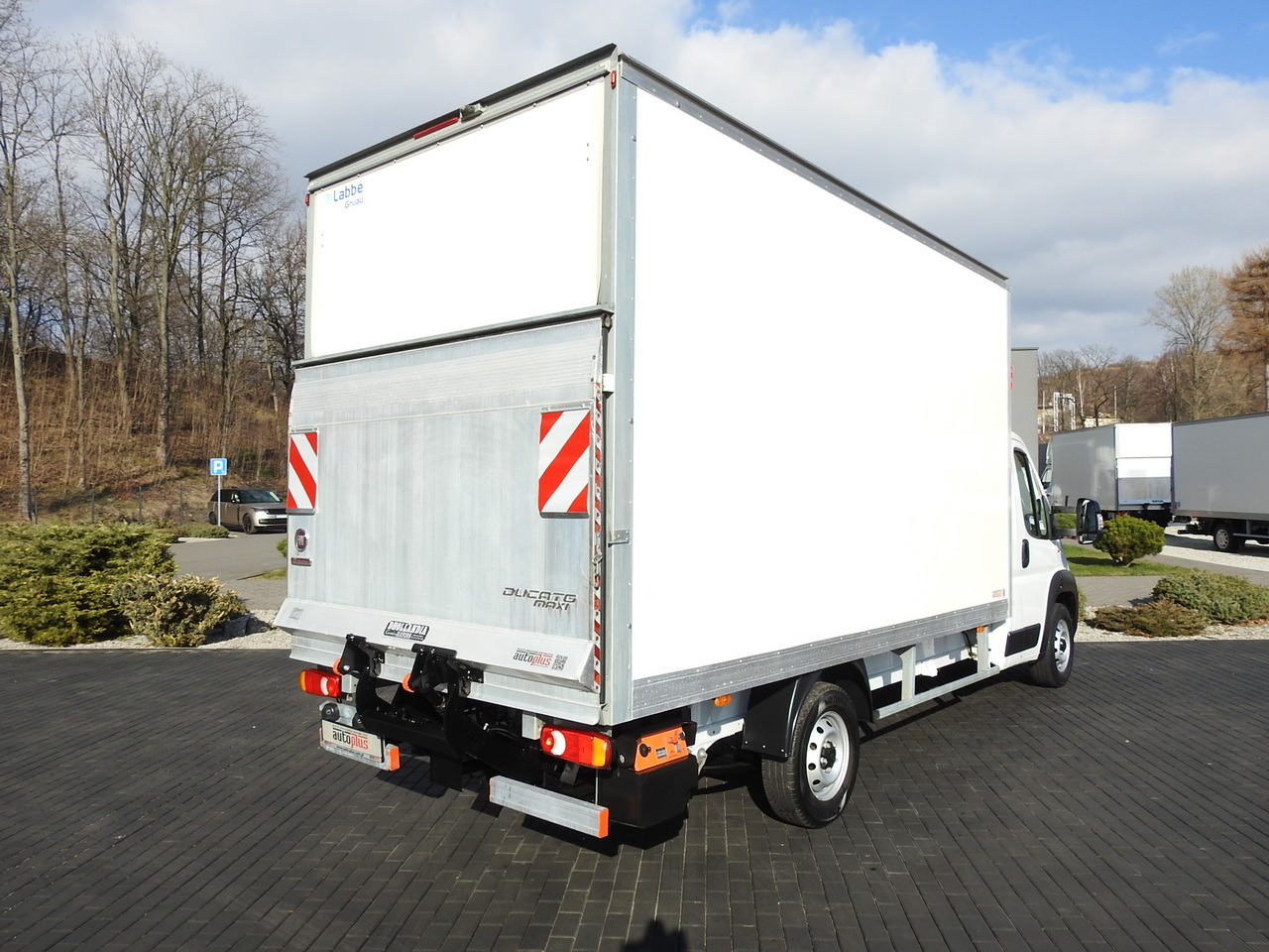FIAT DUCATO BOX LIFT 8 PALLETS CRUISE CONTROL NAVIGATION LED LIGHTS AIR CONDITIONING 130HP - شاحنة بصندوق مغلق: صورة 3 FIAT DUCATO BOX LIFT 8 PALLETS CRUISE CONTROL NAVIGATION LED LIGHTS AIR CONDITIONING 130HP - شاحنة بصندوق مغلق: صورة 3
