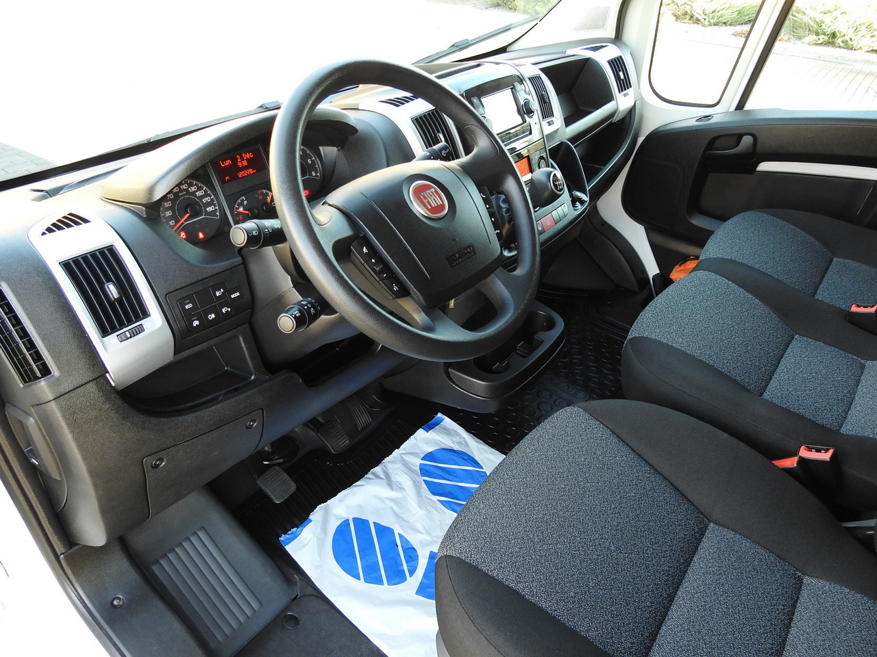 FIAT DUCATO REFRIGERATOR VAN -10*C POWER SUPPLY 230V AIR CONDITIONING 175HP - شاحنة توصيل مبردة: صورة 2 FIAT DUCATO REFRIGERATOR VAN -10*C POWER SUPPLY 230V AIR CONDITIONING 175HP - شاحنة توصيل مبردة: صورة 2