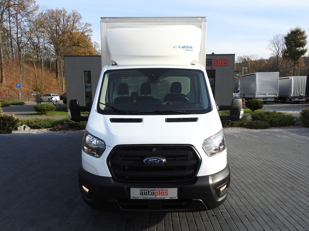 FORD TRANSIT BOX LIFT 8 PALLETS CRUISE CONTROL AIR CONDITIONING 130HP - شاحنة بصندوق مغلق: صورة 5 FORD TRANSIT BOX LIFT 8 PALLETS CRUISE CONTROL AIR CONDITIONING 130HP - شاحنة بصندوق مغلق: صورة 5