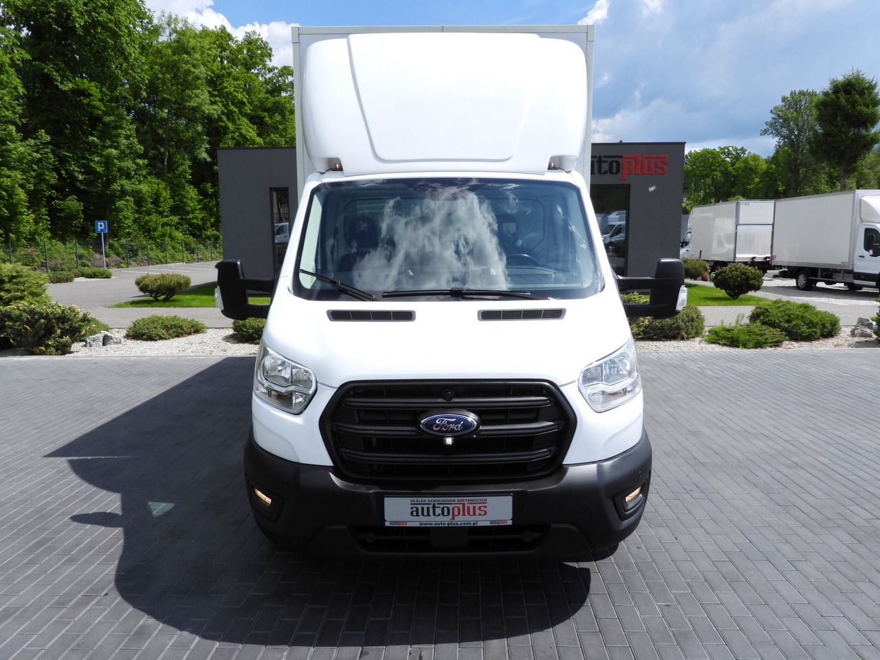 FORD TRANSIT BOX LIFT 8 PALLETS CRUISE CONTROL LED LIGHTS AIR CONDITIONING 130HP - شاحنة بصندوق مغلق: صورة 5 FORD TRANSIT BOX LIFT 8 PALLETS CRUISE CONTROL LED LIGHTS AIR CONDITIONING 130HP - شاحنة بصندوق مغلق: صورة 5