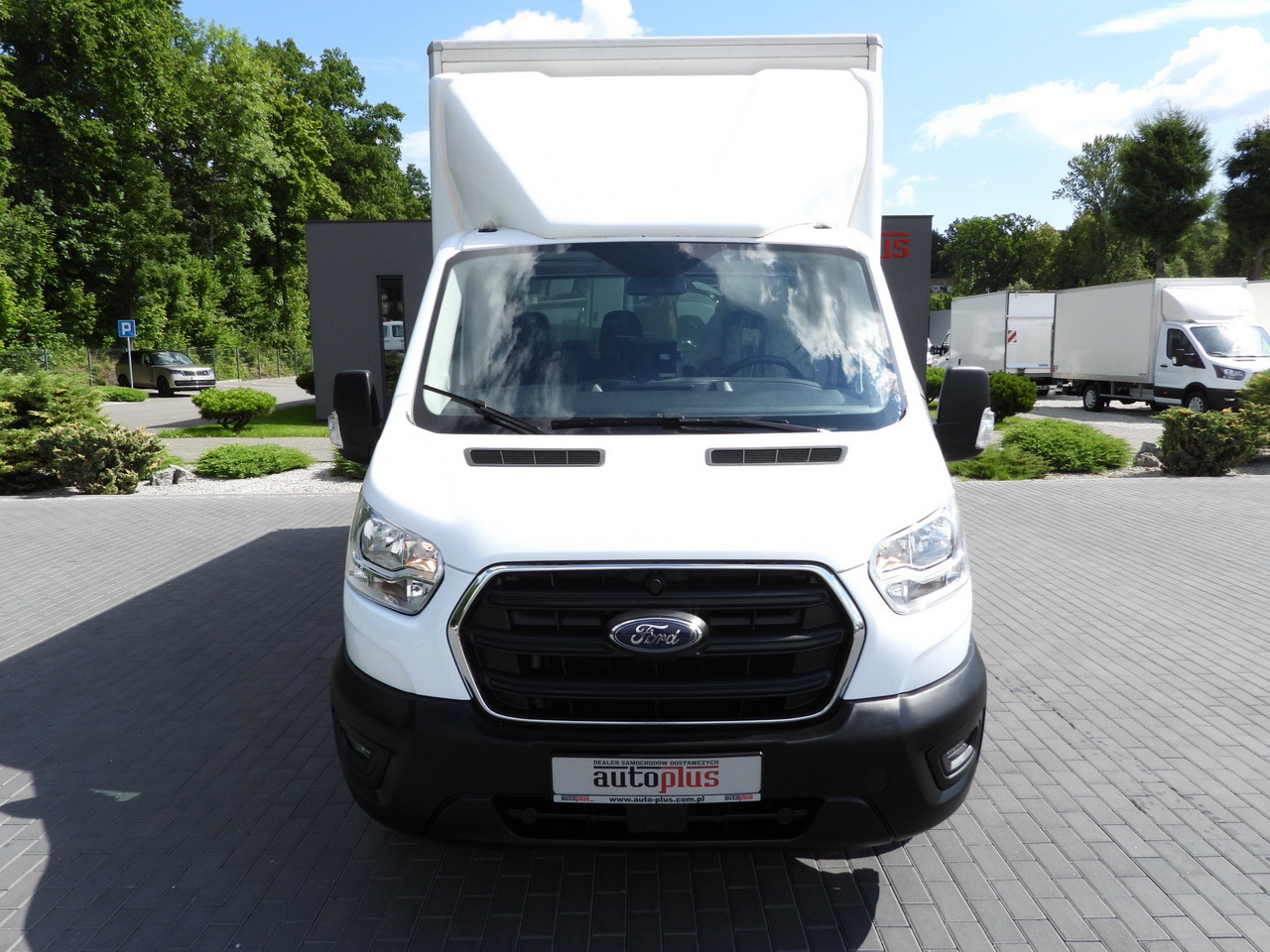 FORD TRANSIT BOX LIFT 8 PALLETS CRUISE CONTROL LED LIGHTS TWIN WHEELS AIR CONDITIONING  130HP - شاحنة توصيل مبردة: صورة 5 FORD TRANSIT BOX LIFT 8 PALLETS CRUISE CONTROL LED LIGHTS TWIN WHEELS AIR CONDITIONING  130HP - شاحنة توصيل مبردة: صورة 5