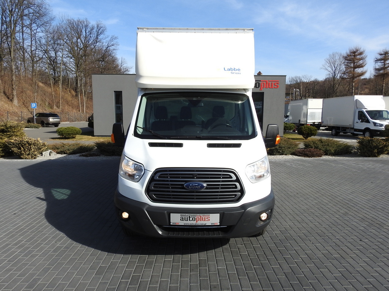 FORD TRANSIT BOX LIFT 8 PALLETS CRUISE CONTROL LED LIGHTS TWIN WHEELS AIR CONDITIONING 170HP - شاحنة بصندوق مغلق: صورة 5 FORD TRANSIT BOX LIFT 8 PALLETS CRUISE CONTROL LED LIGHTS TWIN WHEELS AIR CONDITIONING 170HP - شاحنة بصندوق مغلق: صورة 5