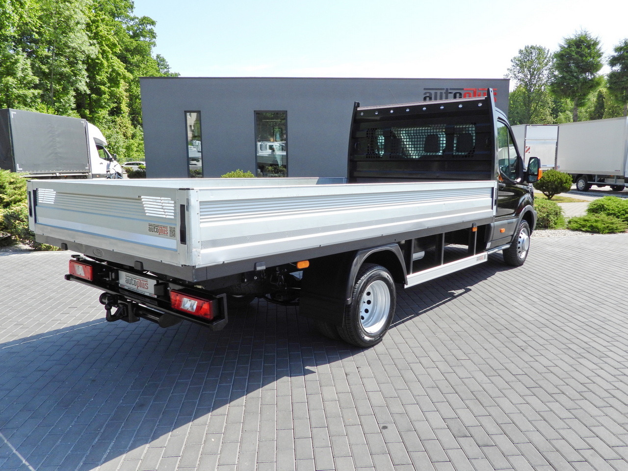 FORD TRANSIT STAKE BODY 8 PALLETS CRUISE CONTROL TWIN WHEELS AIR CONDITIONING 125HP - شاحنة توصيل مفتوحة: صورة 3 FORD TRANSIT STAKE BODY 8 PALLETS CRUISE CONTROL TWIN WHEELS AIR CONDITIONING 125HP - شاحنة توصيل مفتوحة: صورة 3