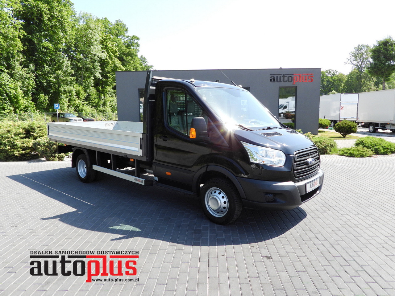 FORD TRANSIT STAKE BODY 8 PALLETS CRUISE CONTROL TWIN WHEELS AIR CONDITIONING 125HP - شاحنة توصيل مفتوحة: صورة 1 FORD TRANSIT STAKE BODY 8 PALLETS CRUISE CONTROL TWIN WHEELS AIR CONDITIONING 125HP - شاحنة توصيل مفتوحة: صورة 1
