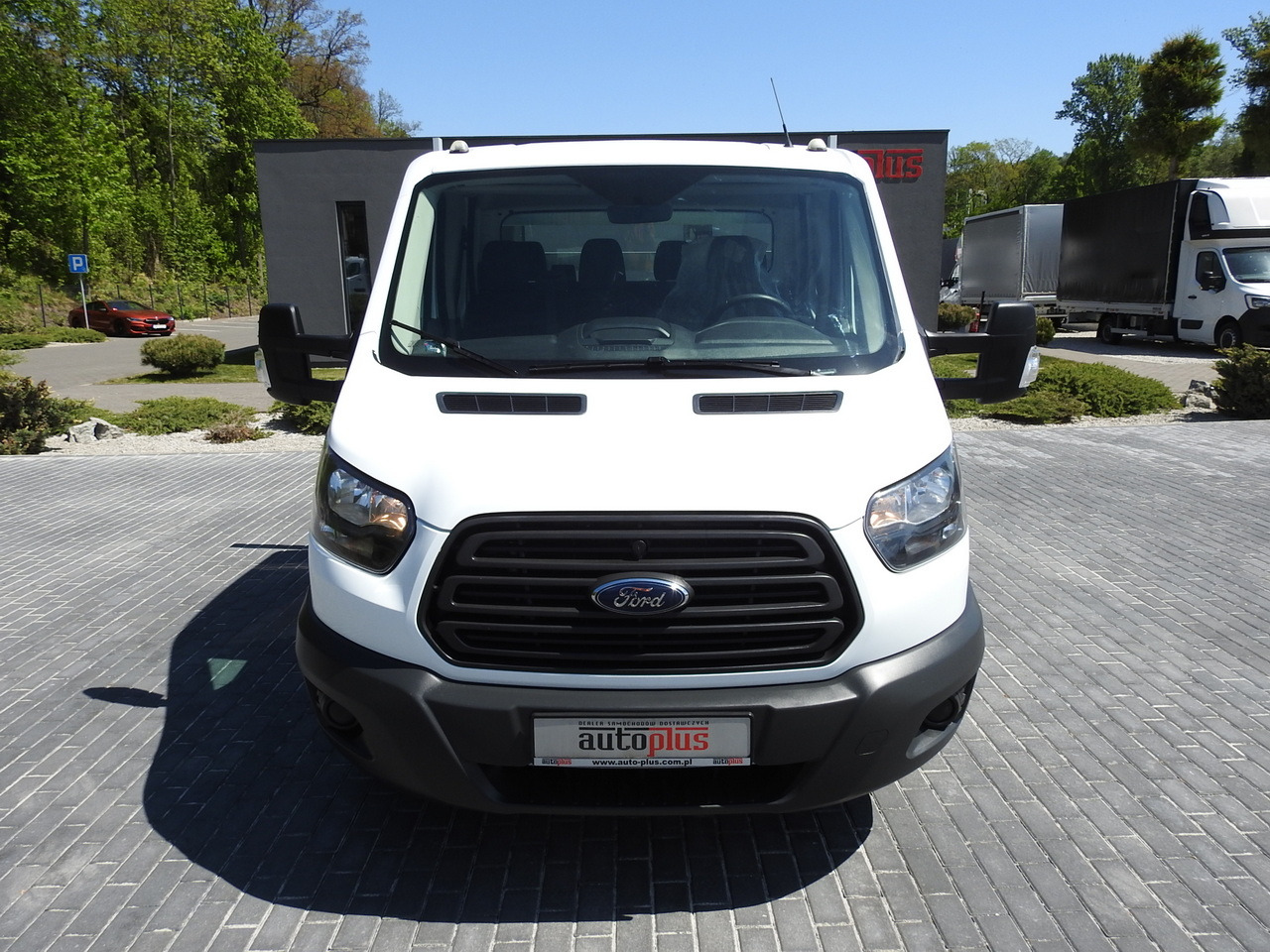 FORD TRANSIT STAKE BODY DOUBLE CABIN DOKA 7 SEATS AIR CONDITIONING 130HP - الشاحنات الصغيرة كابينة مزدوجة: صورة 5 FORD TRANSIT STAKE BODY DOUBLE CABIN DOKA 7 SEATS AIR CONDITIONING 130HP - الشاحنات الصغيرة كابينة مزدوجة: صورة 5