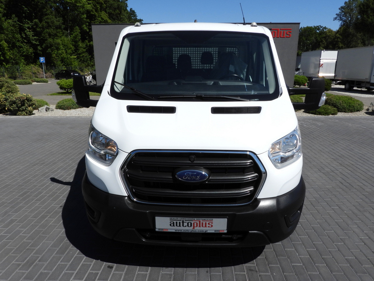 FORD TRANSIT STAKE BODY DOUBLE CABIN DOKA 7 SEATS TWIN WHEELS AIR CONDITIONING 130HP - شاحنة توصيل مفتوحة: صورة 5 FORD TRANSIT STAKE BODY DOUBLE CABIN DOKA 7 SEATS TWIN WHEELS AIR CONDITIONING 130HP - شاحنة توصيل مفتوحة: صورة 5
