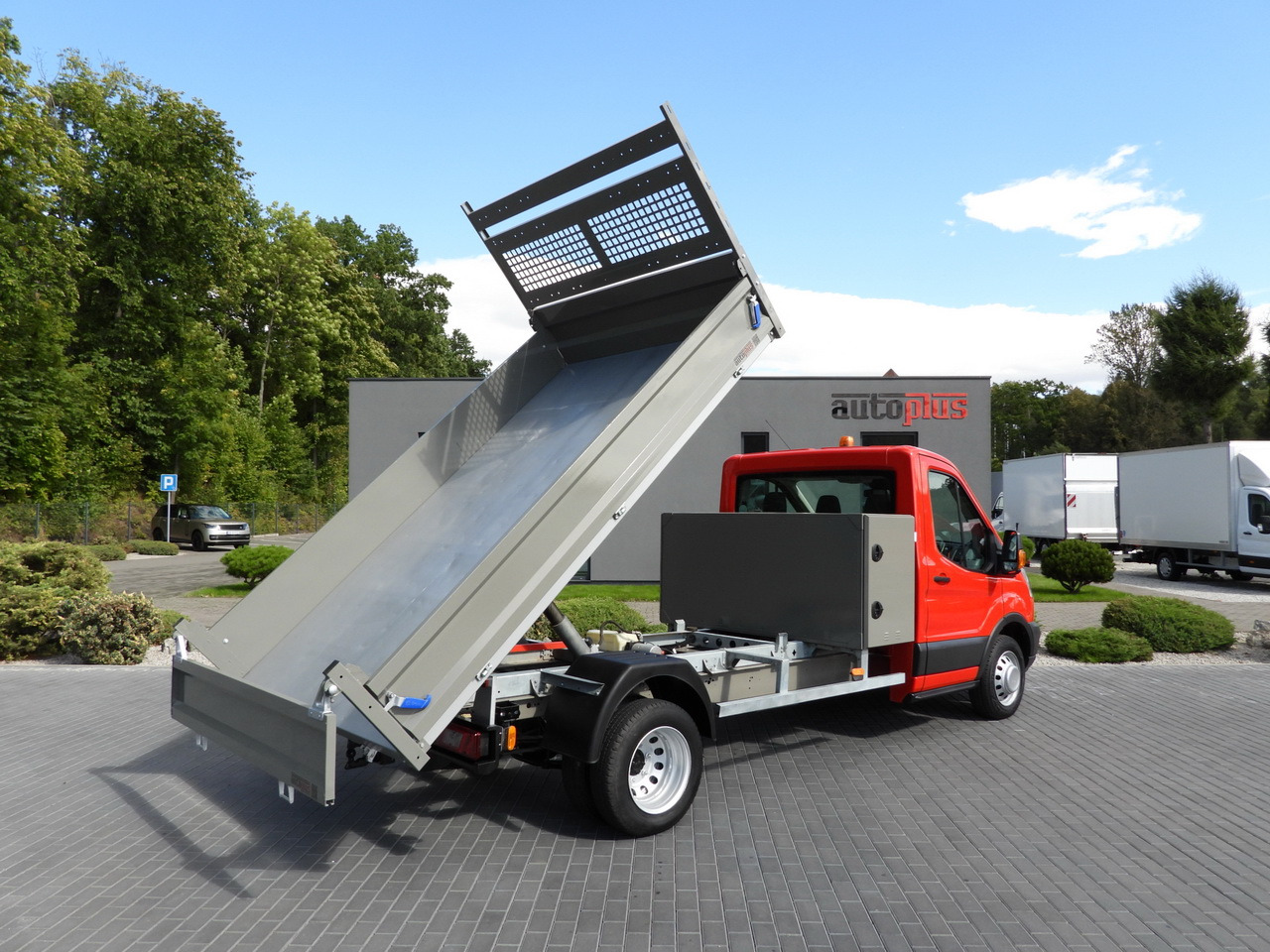 FORD TRANSIT TIPPER CRUISE CONTROL LED LIGHTS TWIN WHEELS AIR CONDITIONING 170HP - قلاب صغير: صورة 3 FORD TRANSIT TIPPER CRUISE CONTROL LED LIGHTS TWIN WHEELS AIR CONDITIONING 170HP - قلاب صغير: صورة 3