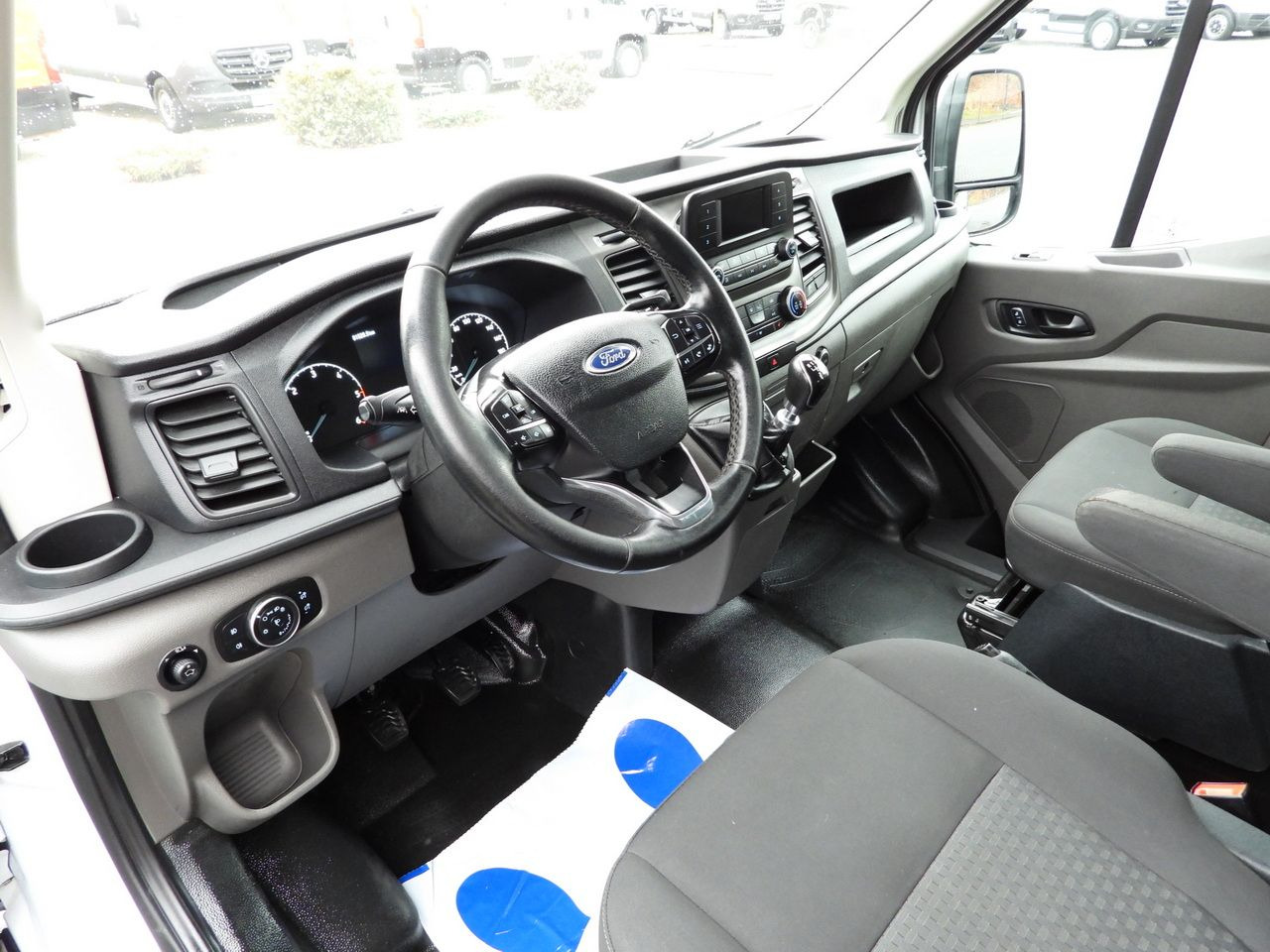 FORD TRANSIT TIPPER DOUBLE CABIN DOKA 6 SEATS CRUISE CONTROL LED LIGHTS TWIN WHEELS AIR CONDITIONING 170HP - قلاب صغير: صورة 2 FORD TRANSIT TIPPER DOUBLE CABIN DOKA 6 SEATS CRUISE CONTROL LED LIGHTS TWIN WHEELS AIR CONDITIONING 170HP - قلاب صغير: صورة 2