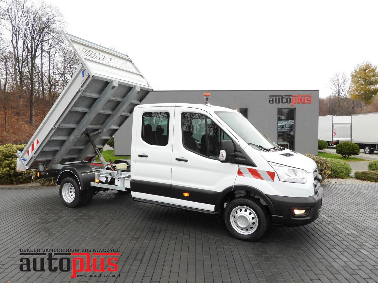 FORD TRANSIT TIPPER DOUBLE CABIN DOKA 6 SEATS CRUISE CONTROL LED LIGHTS TWIN WHEELS AIR CONDITIONING 170HP - قلاب صغير: صورة 1 FORD TRANSIT TIPPER DOUBLE CABIN DOKA 6 SEATS CRUISE CONTROL LED LIGHTS TWIN WHEELS AIR CONDITIONING 170HP - قلاب صغير: صورة 1