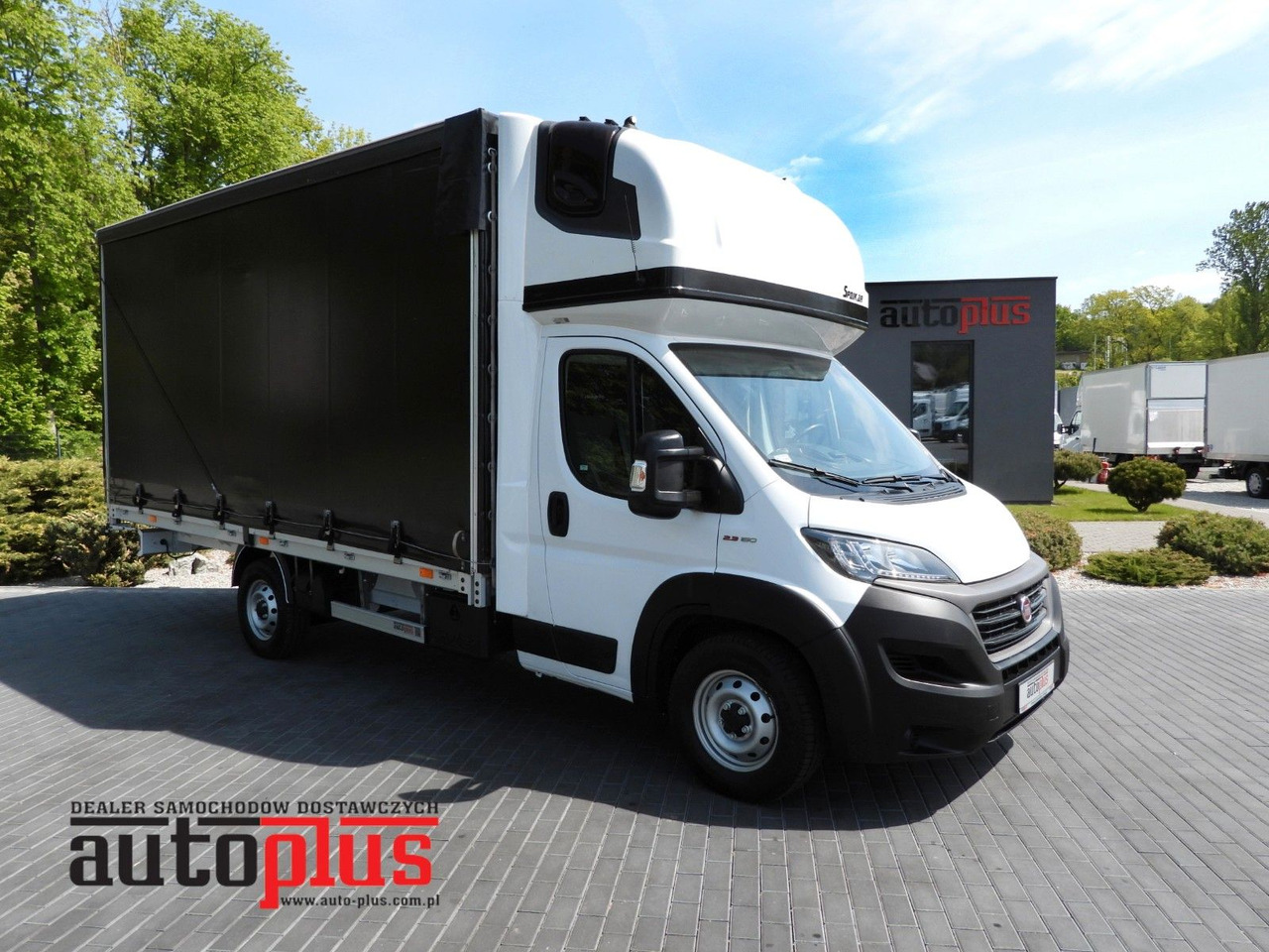 Fiat DUCATO PRITSCHE PLANE 10 PALETTEN WEBASTO A/C Fiat DUCATO PRITSCHE PLANE 10 PALETTEN WEBASTO A/C - شاحنة مغلقة بستائر جانبية: صورة 1 Fiat DUCATO PRITSCHE PLANE 10 PALETTEN WEBASTO A/C Fiat DUCATO PRITSCHE PLANE 10 PALETTEN WEBASTO A/C - شاحنة مغلقة بستائر جانبية: صورة 1