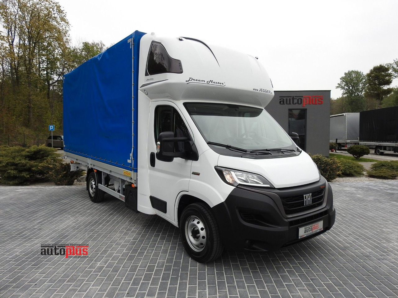 Fiat DUCATO PRITSCHE PLANE 10 PALETTEN WEBASTO A/C - شاحنة مغلقة بستائر جانبية: صورة 1 Fiat DUCATO PRITSCHE PLANE 10 PALETTEN WEBASTO A/C - شاحنة مغلقة بستائر جانبية: صورة 1