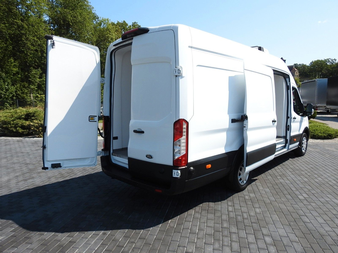 Ford TRANSIT KÜHLKASTENWAGEN 0*C HEIZFUNKTION Ford TRANSIT KÜHLKASTENWAGEN 0*C HEIZFUNKTION - شاحنة توصيل مبردة: صورة 3 Ford TRANSIT KÜHLKASTENWAGEN 0*C HEIZFUNKTION Ford TRANSIT KÜHLKASTENWAGEN 0*C HEIZFUNKTION - شاحنة توصيل مبردة: صورة 3