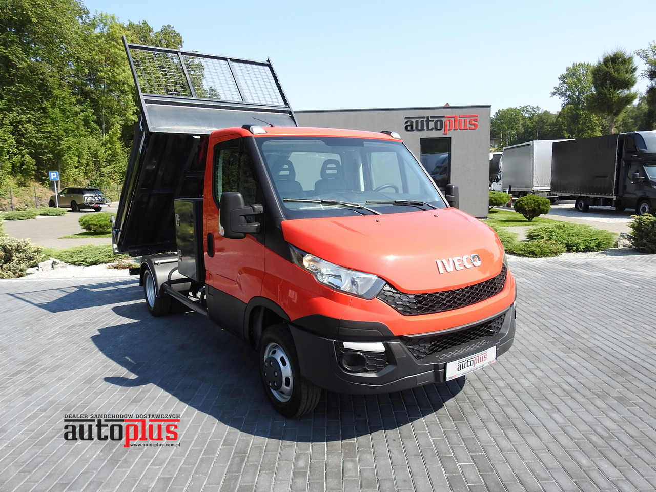 IVECO DAILY 35C13 TIPPER CRUISE CONTROL AIR CONDITIONING TWIN WHEELS  130HP - قلاب صغير: صورة 1 IVECO DAILY 35C13 TIPPER CRUISE CONTROL AIR CONDITIONING TWIN WHEELS  130HP - قلاب صغير: صورة 1