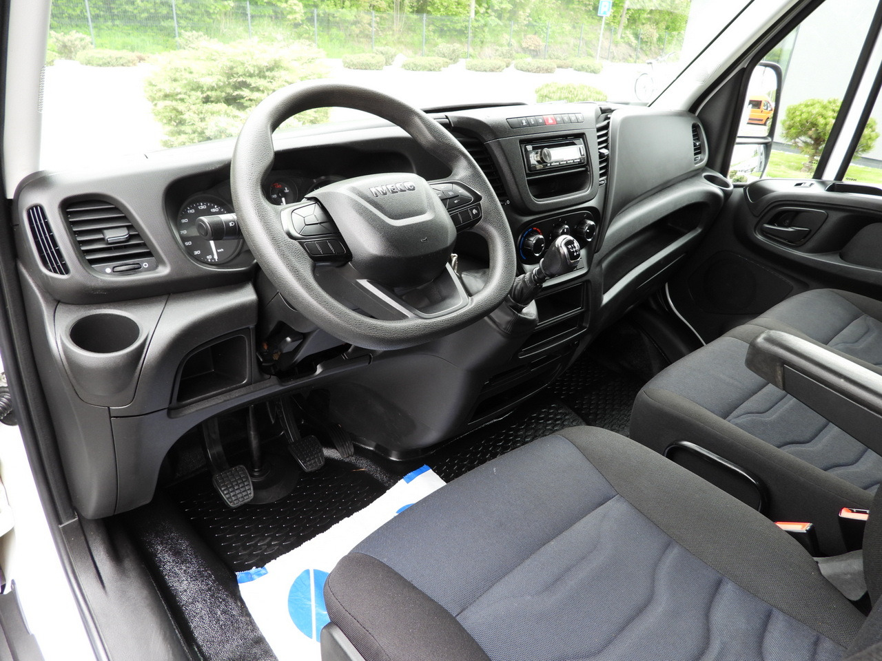 IVECO DAILY 35C14 TIPPER CRUISE CONTROL TWIN WHEELS  140HP - قلاب صغير: صورة 2 IVECO DAILY 35C14 TIPPER CRUISE CONTROL TWIN WHEELS  140HP - قلاب صغير: صورة 2
