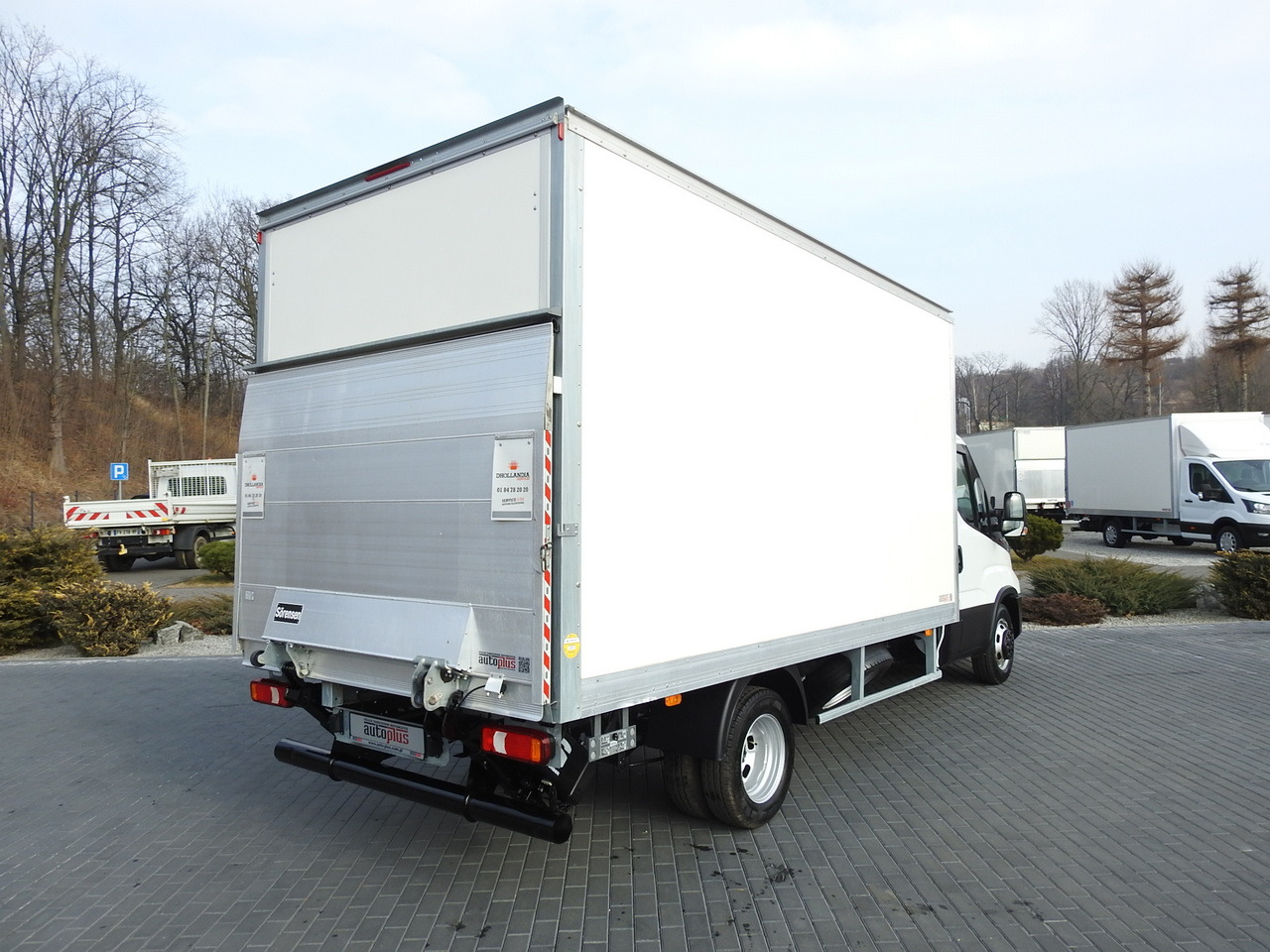 IVECO DAILY 35C16 BOX LIFT 8 PALLETS CRUISE CONTROL TWIN WHEELS AIR CONDITIONING 160HP - شاحنة بصندوق مغلق: صورة 3 IVECO DAILY 35C16 BOX LIFT 8 PALLETS CRUISE CONTROL TWIN WHEELS AIR CONDITIONING 160HP - شاحنة بصندوق مغلق: صورة 3
