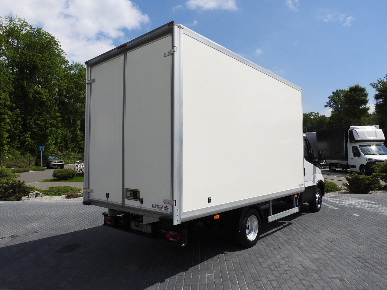 IVECO DAILY 35S14 8 PALLETS CRUISE CONTROL TWIN WHEELS AIR CONDITIONING 140HP - شاحنة بصندوق مغلق: صورة 3 IVECO DAILY 35S14 8 PALLETS CRUISE CONTROL TWIN WHEELS AIR CONDITIONING 140HP - شاحنة بصندوق مغلق: صورة 3