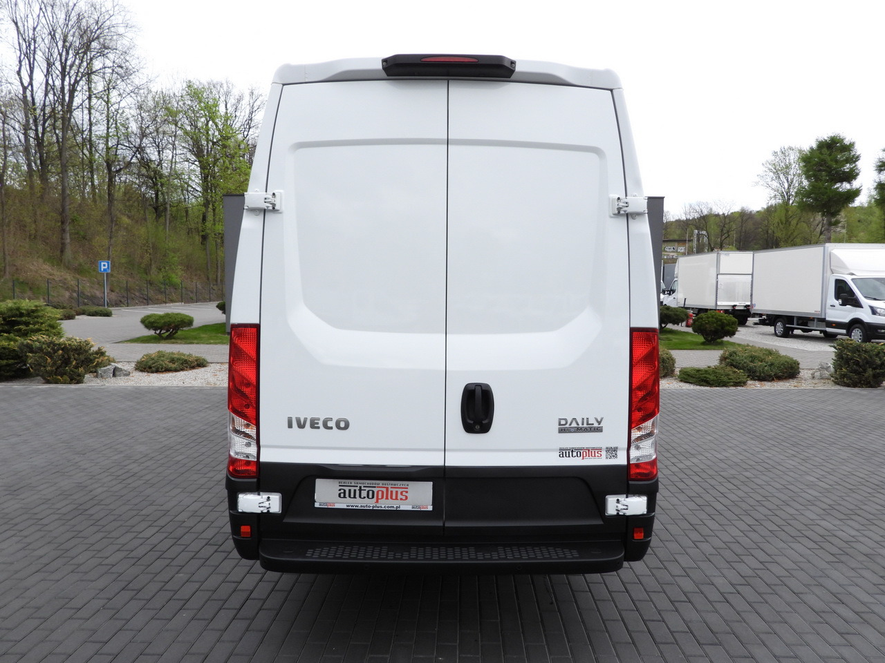 شاحنة توصيل مبردة IVECO DAILY 35S14 REFRIGERATOR VAN 0*C POWER SUPPLY 230V CRUISE CONTROL AUTOMATIC TRANSMISSION HI-MATIC AIR CONDITIONING 140HP: صورة 11 شاحنة توصيل مبردة IVECO DAILY 35S14 REFRIGERATOR VAN 0*C POWER SUPPLY 230V CRUISE CONTROL AUTOMATIC TRANSMISSION HI-MATIC AIR CONDITIONING 140HP: صورة 11