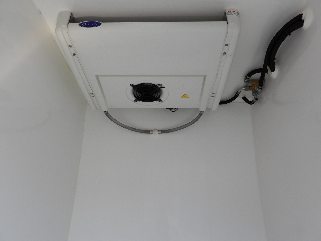 شاحنة توصيل مبردة IVECO DAILY 35S14 REFRIGERATOR VAN 0*C POWER SUPPLY 230V CRUISE CONTROL AUTOMATIC TRANSMISSION HI-MATIC AIR CONDITIONING 140HP: صورة 29 شاحنة توصيل مبردة IVECO DAILY 35S14 REFRIGERATOR VAN 0*C POWER SUPPLY 230V CRUISE CONTROL AUTOMATIC TRANSMISSION HI-MATIC AIR CONDITIONING 140HP: صورة 29