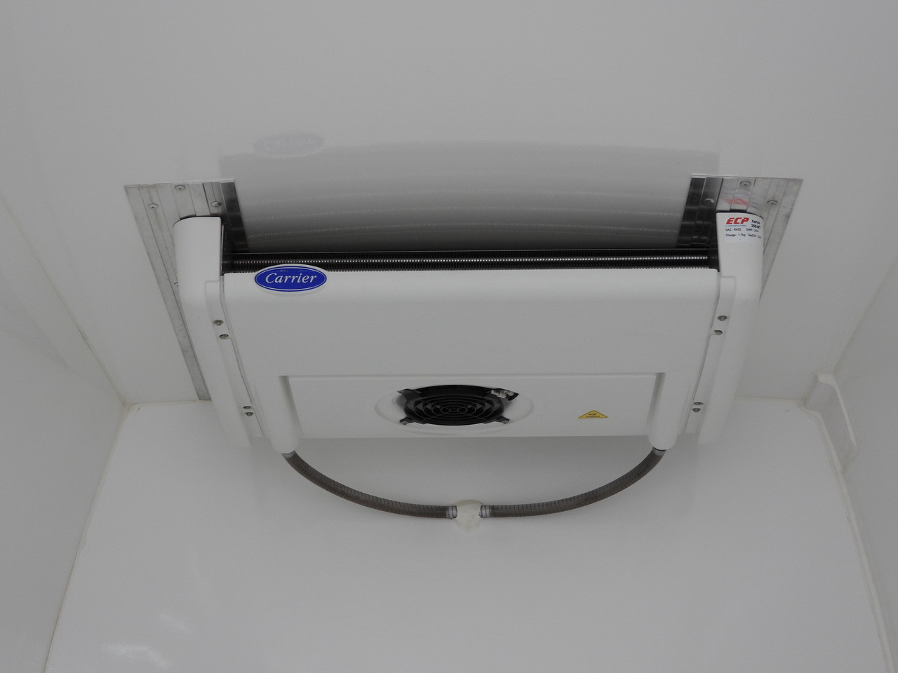 شاحنة توصيل مبردة IVECO DAILY 35S14 REFRIGERATOR VAN 0*C POWER SUPPLY 230V CRUISE CONTROL AUTOMATIC TRANSMISSION HI-MATIC AIR CONDITIONING 140HP: صورة 17 شاحنة توصيل مبردة IVECO DAILY 35S14 REFRIGERATOR VAN 0*C POWER SUPPLY 230V CRUISE CONTROL AUTOMATIC TRANSMISSION HI-MATIC AIR CONDITIONING 140HP: صورة 17