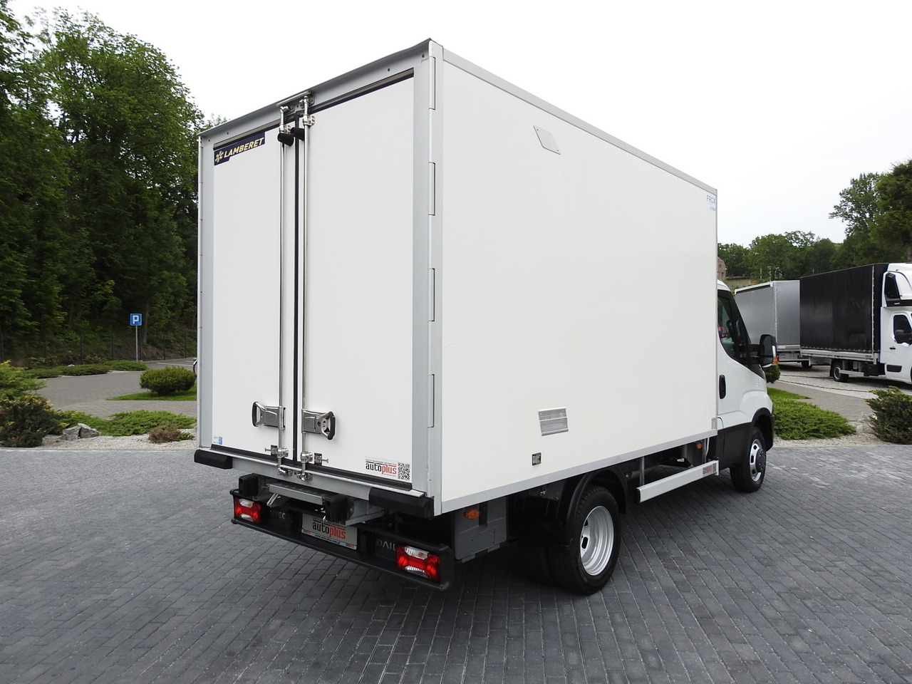 IVECO DAILY 35S15 REGRIGERATOR BOX -12*C 8 PALLETS CRUISE CONTROL TWIN WHEELS AIR CONDITIONING 150HP - شاحنة توصيل مبردة: صورة 3 IVECO DAILY 35S15 REGRIGERATOR BOX -12*C 8 PALLETS CRUISE CONTROL TWIN WHEELS AIR CONDITIONING 150HP - شاحنة توصيل مبردة: صورة 3