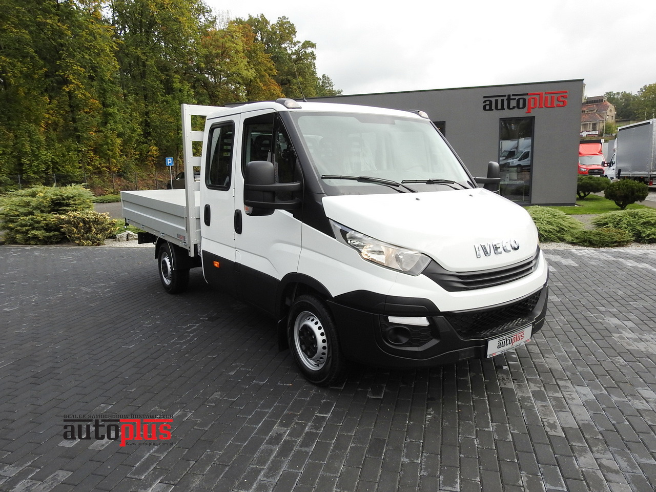 IVECO DAILY 35S15 STAKE BODY DOUBLE CABIN DOKA 7 SEATS AIR CONDITIONING 150HP - الشاحنات الصغيرة كابينة مزدوجة: صورة 1 IVECO DAILY 35S15 STAKE BODY DOUBLE CABIN DOKA 7 SEATS AIR CONDITIONING 150HP - الشاحنات الصغيرة كابينة مزدوجة: صورة 1