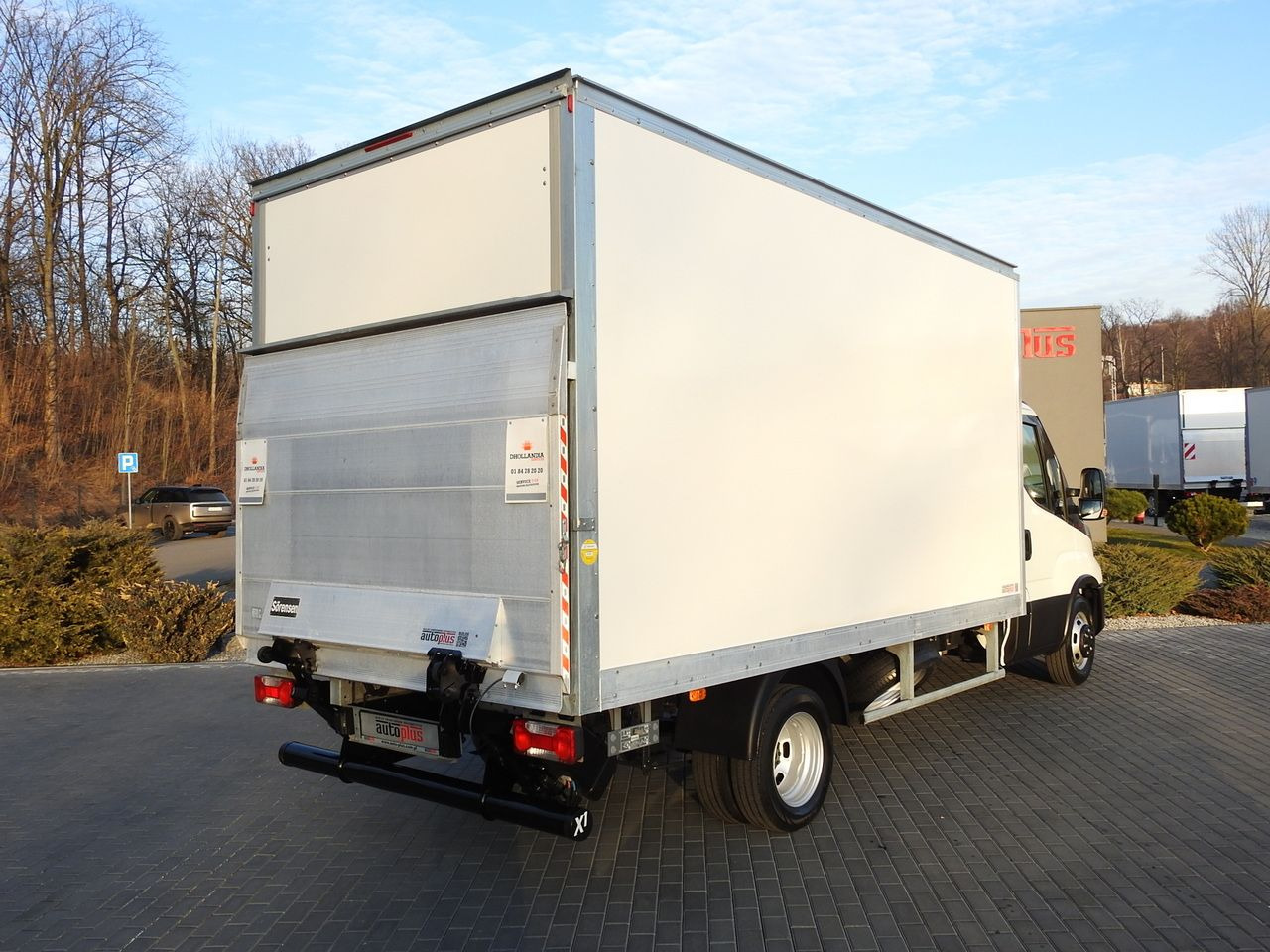 IVECO DAILY 35S16 BOX LIFT 8 PALLETS CRUISE CONTROL AIR CONDITIONING TWIN WHEELS 160HP - شاحنة بصندوق مغلق: صورة 3 IVECO DAILY 35S16 BOX LIFT 8 PALLETS CRUISE CONTROL AIR CONDITIONING TWIN WHEELS 160HP - شاحنة بصندوق مغلق: صورة 3