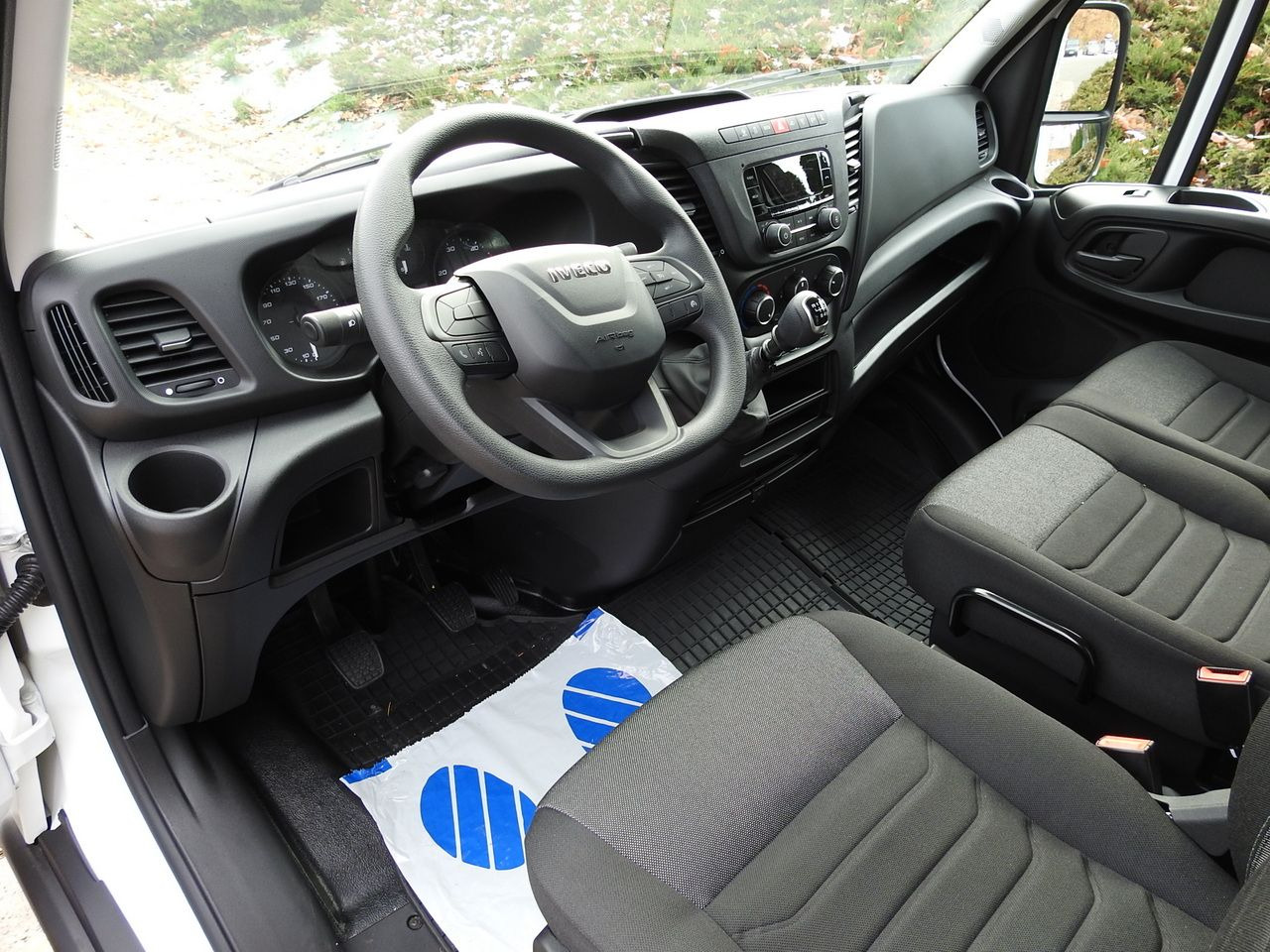 IVECO DAILY 35S16 NEW TARPAULIN LIFT 8 PALLETS CRUISE CONTROL AIR CONDITIONING 160HP - شاحنة مغلقة بستائر جانبية: صورة 2 IVECO DAILY 35S16 NEW TARPAULIN LIFT 8 PALLETS CRUISE CONTROL AIR CONDITIONING 160HP - شاحنة مغلقة بستائر جانبية: صورة 2