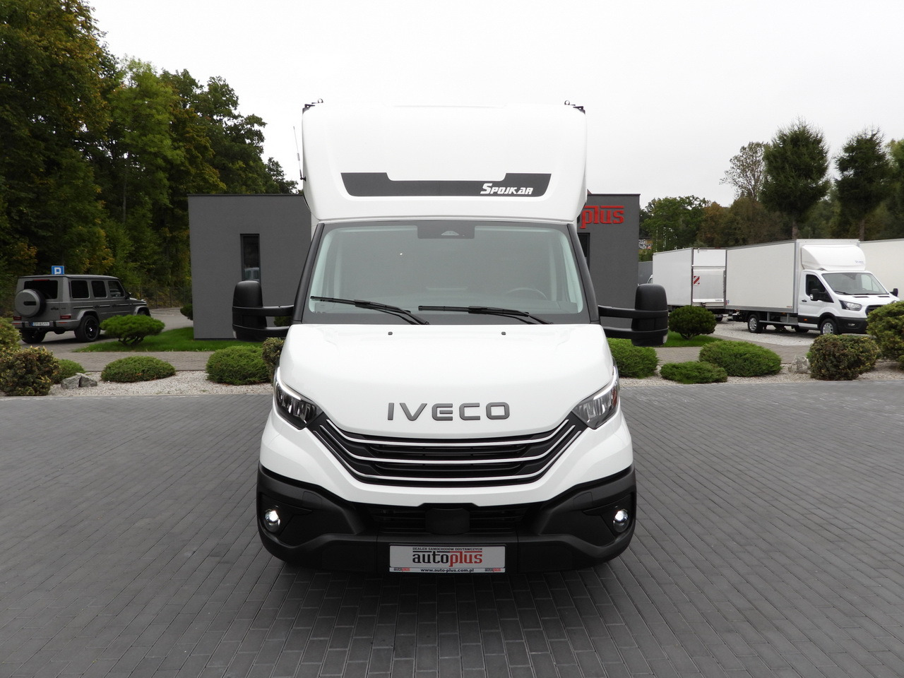 IVECO DAILY 35S18 BOX HI-MATIC LIFT 8 PALLETS CRUISE CONTROL NAVIGATION LED LIGHTS PNEUMATICS AUTOMATIC TRANSMISSION HI-MATIC AIR CONDITIONING 180HP - شاحنة بصندوق مغلق: صورة 5 IVECO DAILY 35S18 BOX HI-MATIC LIFT 8 PALLETS CRUISE CONTROL NAVIGATION LED LIGHTS PNEUMATICS AUTOMATIC TRANSMISSION HI-MATIC AIR CONDITIONING 180HP - شاحنة بصندوق مغلق: صورة 5