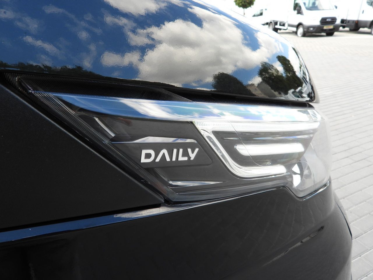 شاحنة بصندوق مغلق IVECO DAILY 35S18 BOX LIFT 8 PALLETS WEBASTO CRUISE CONTROL NAVIGATION LED LIGHTS PNEUMATICS AIR CONDITIONING 180HP: صورة 21 شاحنة بصندوق مغلق IVECO DAILY 35S18 BOX LIFT 8 PALLETS WEBASTO CRUISE CONTROL NAVIGATION LED LIGHTS PNEUMATICS AIR CONDITIONING 180HP: صورة 21