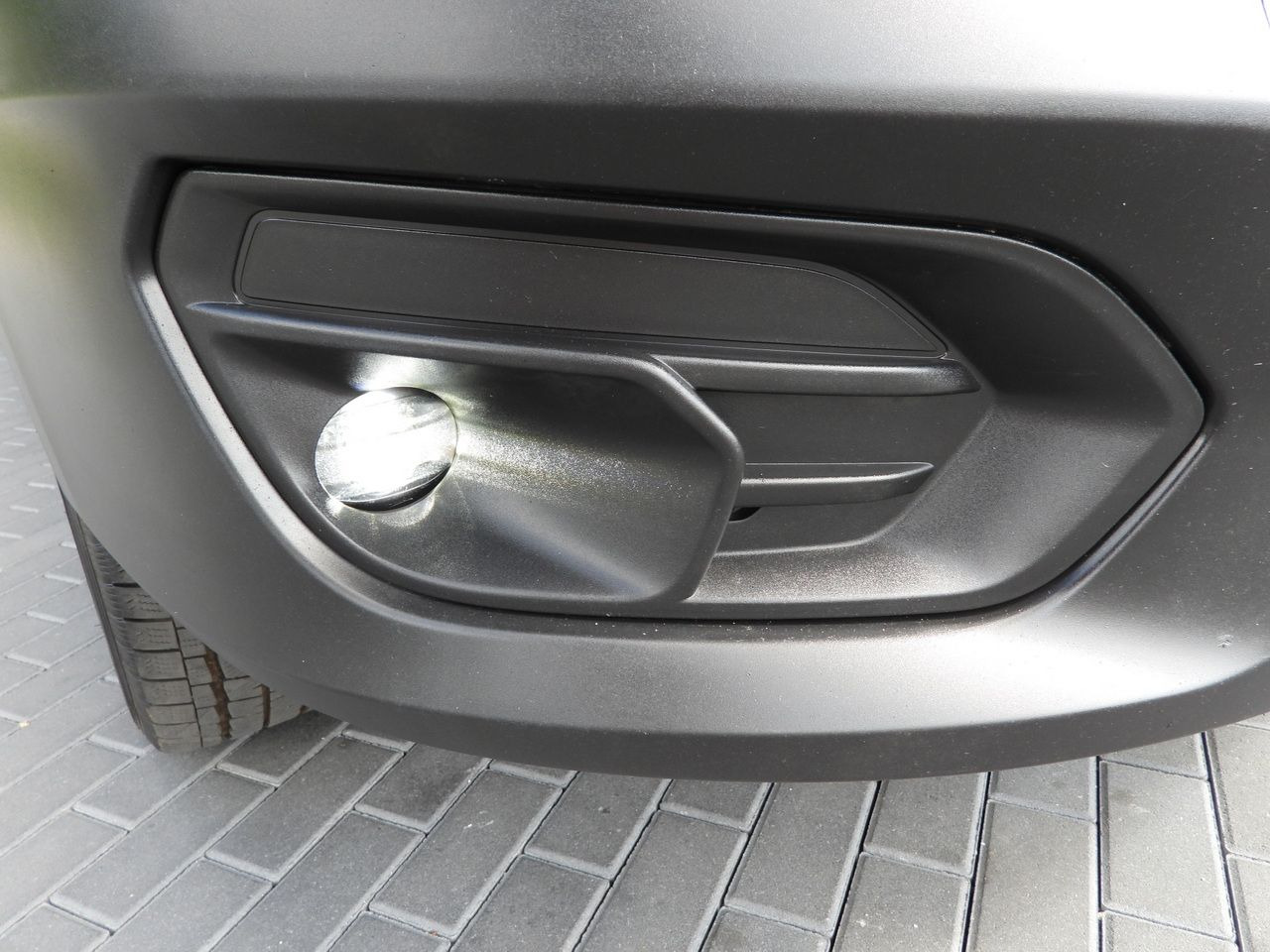 شاحنة بصندوق مغلق IVECO DAILY 35S18 BOX LIFT 8 PALLETS WEBASTO CRUISE CONTROL NAVIGATION LED LIGHTS PNEUMATICS AIR CONDITIONING 180HP: صورة 22 شاحنة بصندوق مغلق IVECO DAILY 35S18 BOX LIFT 8 PALLETS WEBASTO CRUISE CONTROL NAVIGATION LED LIGHTS PNEUMATICS AIR CONDITIONING 180HP: صورة 22