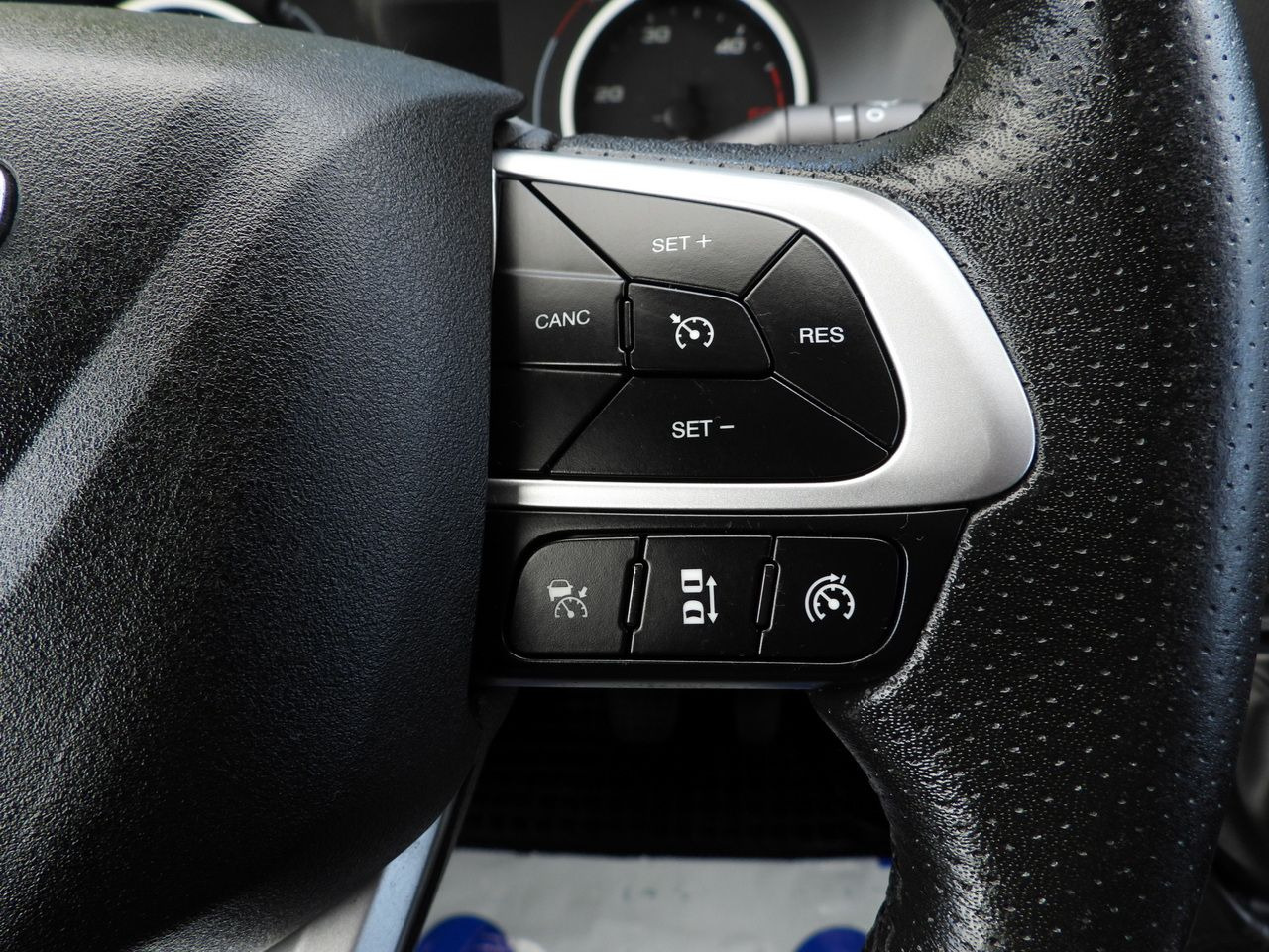 شاحنة بصندوق مغلق IVECO DAILY 35S18 BOX LIFT 8 PALLETS WEBASTO CRUISE CONTROL NAVIGATION LED LIGHTS PNEUMATICS AIR CONDITIONING 180HP: صورة 37 شاحنة بصندوق مغلق IVECO DAILY 35S18 BOX LIFT 8 PALLETS WEBASTO CRUISE CONTROL NAVIGATION LED LIGHTS PNEUMATICS AIR CONDITIONING 180HP: صورة 37