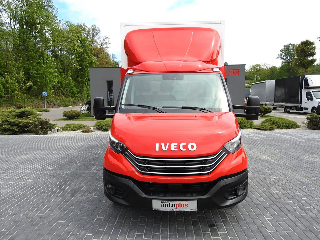 IVECO DAILY 35S18 NEW BOX 10 PALLETS CRUISE CONTROL NAVIGATION AIR CONDITIONING LED LIGHTS GUARANTEE 180HP - شاحنة بصندوق مغلق: صورة 5 IVECO DAILY 35S18 NEW BOX 10 PALLETS CRUISE CONTROL NAVIGATION AIR CONDITIONING LED LIGHTS GUARANTEE 180HP - شاحنة بصندوق مغلق: صورة 5