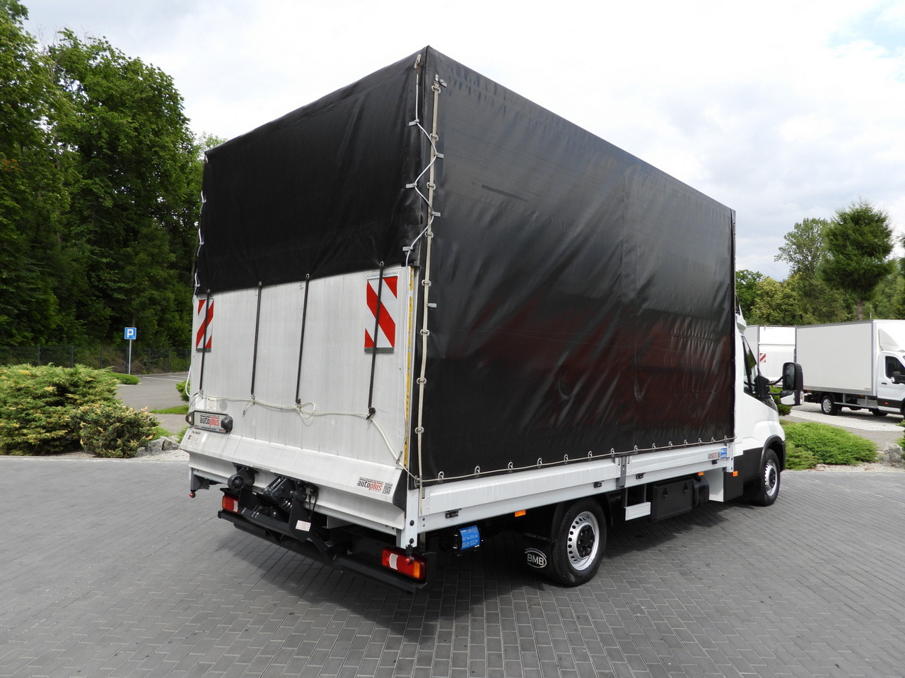 IVECO DAILY 35S18 TARPAULIN LIFT 10 PALLETS WEBASTO CRUISE CONTROL PNEUMATICS AIR CONDITIONING 180HP - شاحنة مغلقة بستائر جانبية: صورة 3 IVECO DAILY 35S18 TARPAULIN LIFT 10 PALLETS WEBASTO CRUISE CONTROL PNEUMATICS AIR CONDITIONING 180HP - شاحنة مغلقة بستائر جانبية: صورة 3