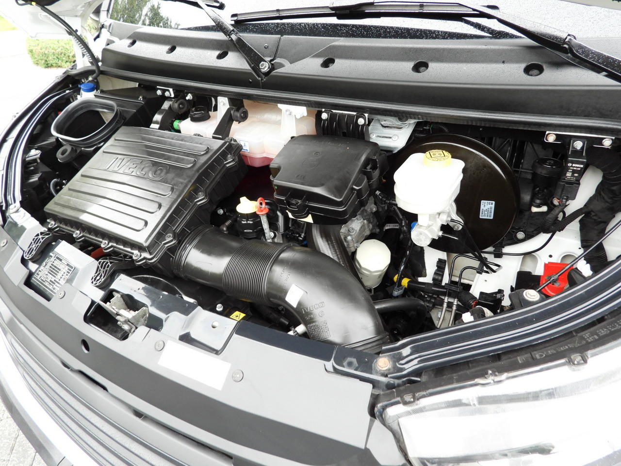 شاحنة مغلقة بستائر جانبية IVECO DAILY 35S18 TARPAULIN LIFT 8 PALLETS WEBASTO CRUISE CONTROL LED LIGHTS AIR CONDITIONING  180HP: صورة 30