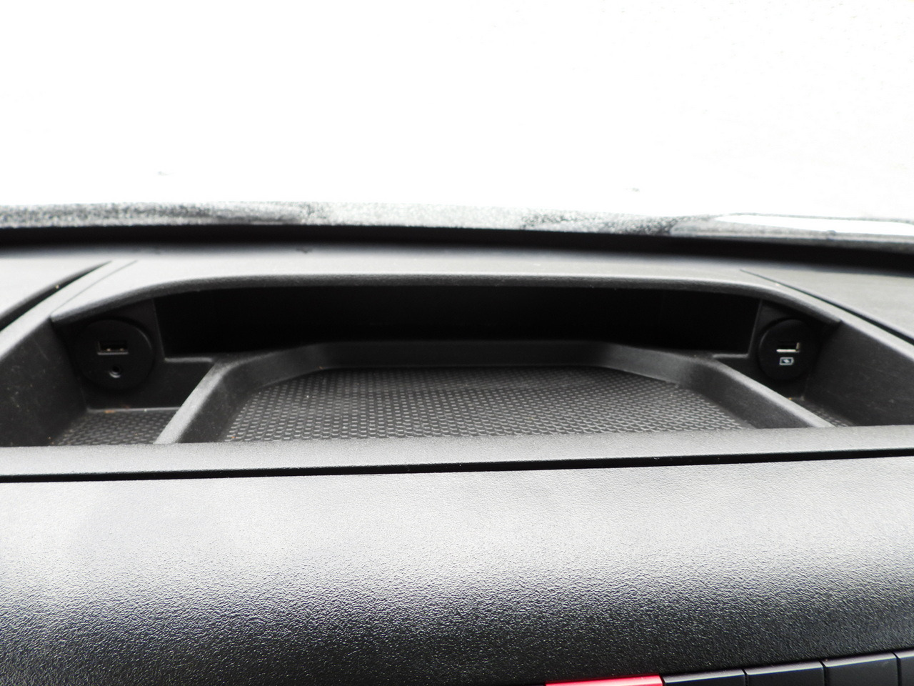 شاحنة مغلقة بستائر جانبية IVECO DAILY 35S18 TARPAULIN LIFT 8 PALLETS WEBASTO CRUISE CONTROL LED LIGHTS AIR CONDITIONING  180HP: صورة 43