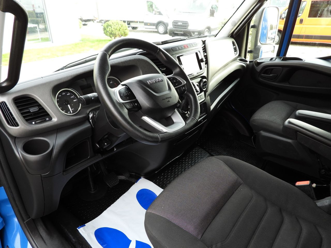 IVECO DAILY 35S21 TARPAULIN 10 PALLETS WEBASTO CRUISE CONTROL NAVIGATION LED LIGHTS AUTOMATIC TRANSMISSION HI-MATIC AIR CONDITIONING 210HP - شاحنة مغلقة بستائر جانبية: صورة 2 IVECO DAILY 35S21 TARPAULIN 10 PALLETS WEBASTO CRUISE CONTROL NAVIGATION LED LIGHTS AUTOMATIC TRANSMISSION HI-MATIC AIR CONDITIONING 210HP - شاحنة مغلقة بستائر جانبية: صورة 2