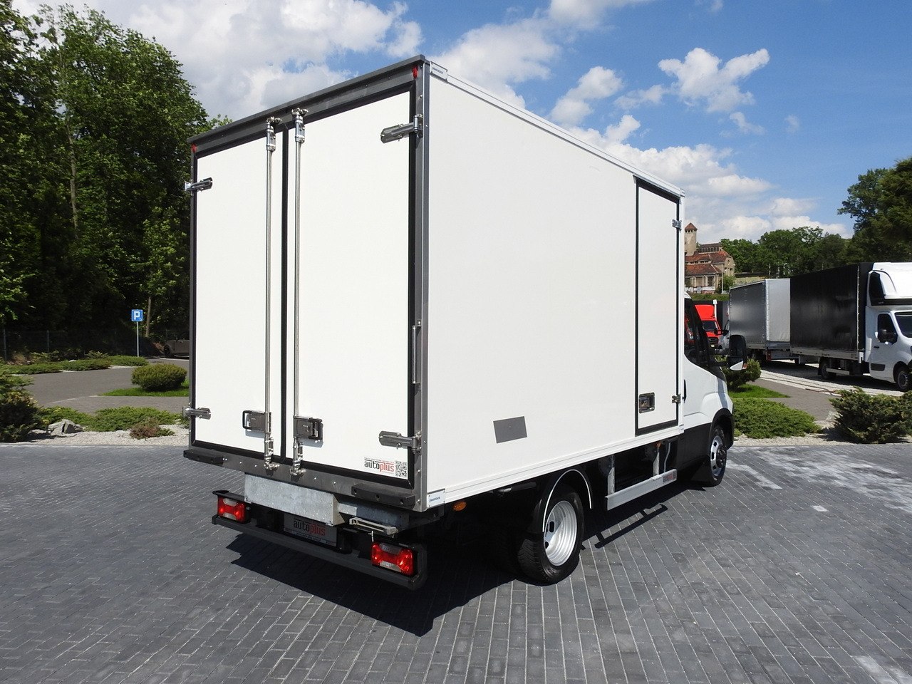 IVECO DAILY 50C15 REGRIGERATOR BOX -5*C POWER SUPPLY 230V AIR CONDITIONING TWIN WHEELS 150HP - شاحنة توصيل مبردة: صورة 3 IVECO DAILY 50C15 REGRIGERATOR BOX -5*C POWER SUPPLY 230V AIR CONDITIONING TWIN WHEELS 150HP - شاحنة توصيل مبردة: صورة 3