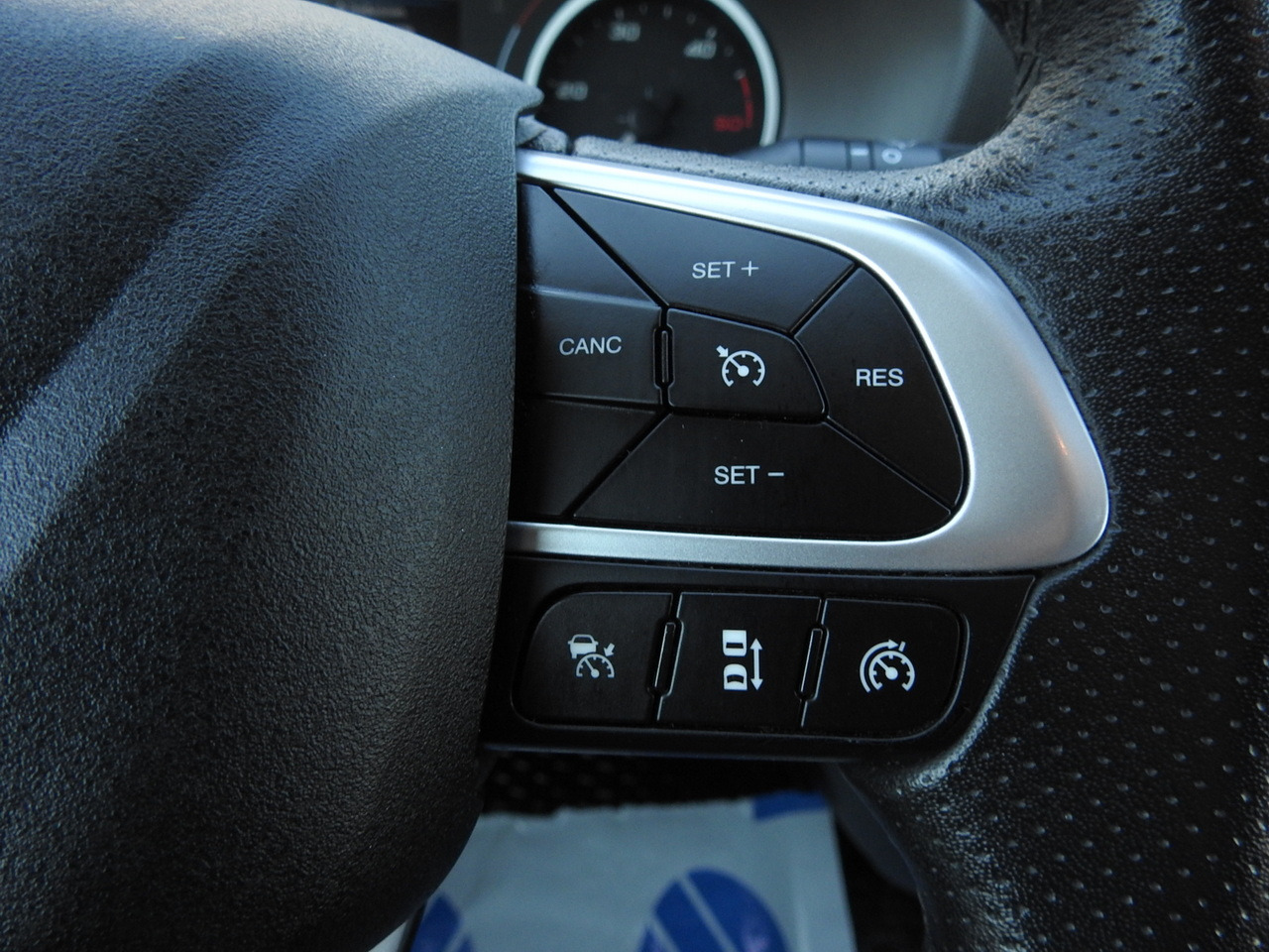 شاحنة بصندوق مغلق IVECO DAILY 70C18 BOX LIFT 14 PALLETS WEBASTO CRUISE CONTROL NAVIGATION LED LIGHTS TWIN WHEELS AIR CONDITIONING 180HP: صورة 37 شاحنة بصندوق مغلق IVECO DAILY 70C18 BOX LIFT 14 PALLETS WEBASTO CRUISE CONTROL NAVIGATION LED LIGHTS TWIN WHEELS AIR CONDITIONING 180HP: صورة 37