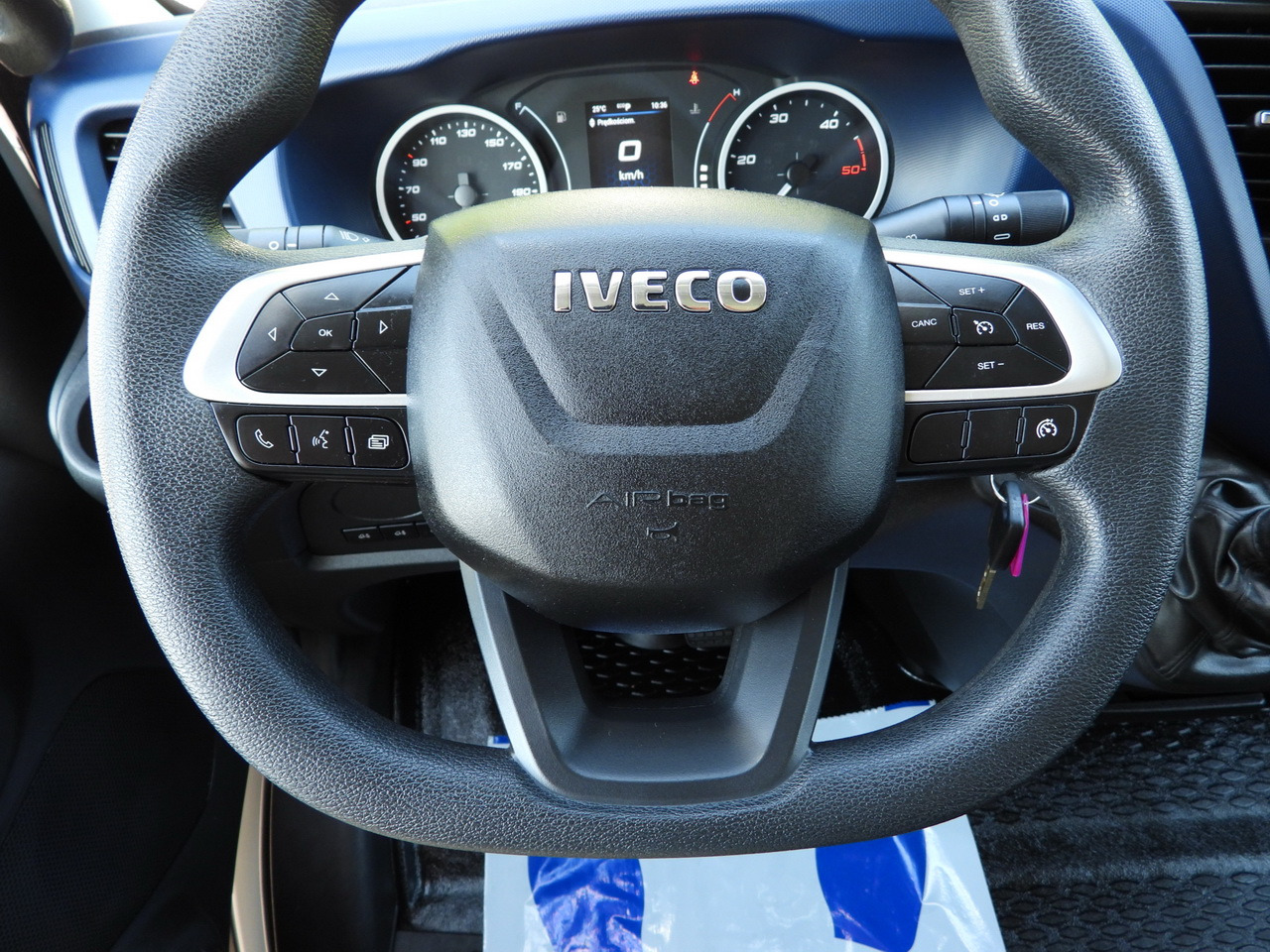 شاحنة بصندوق مغلق IVECO DAILY 72C18 LIFT 14 PALLETS CRUISE CONTROL PNEUMATICS AUTOMATIC TRANSMISSION HI-MATIC TWIN WHEELS AIR CONDITIONING  180HP: صورة 34