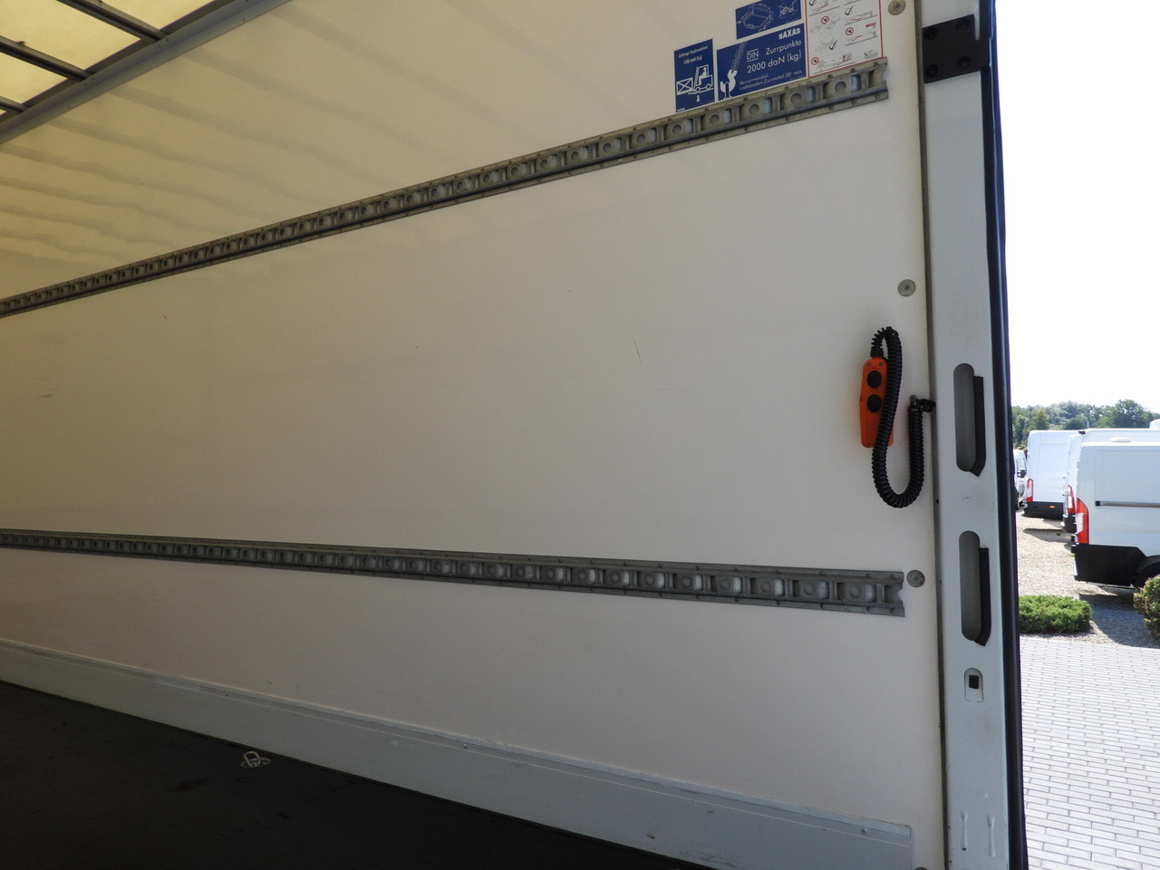 شاحنة بصندوق مغلق IVECO DAILY 72C18 LIFT 14 PALLETS CRUISE CONTROL PNEUMATICS AUTOMATIC TRANSMISSION HI-MATIC TWIN WHEELS AIR CONDITIONING  180HP: صورة 22