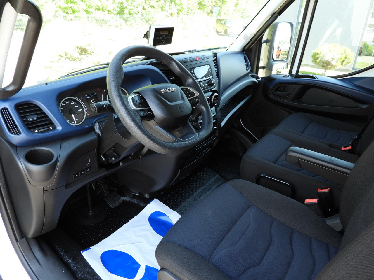 IVECO DAILY 72C18 LIFT 14 PALLETS CRUISE CONTROL PNEUMATICS AUTOMATIC TRANSMISSION HI-MATIC TWIN WHEELS AIR CONDITIONING 180HP - شاحنة بصندوق مغلق: صورة 2 IVECO DAILY 72C18 LIFT 14 PALLETS CRUISE CONTROL PNEUMATICS AUTOMATIC TRANSMISSION HI-MATIC TWIN WHEELS AIR CONDITIONING 180HP - شاحنة بصندوق مغلق: صورة 2