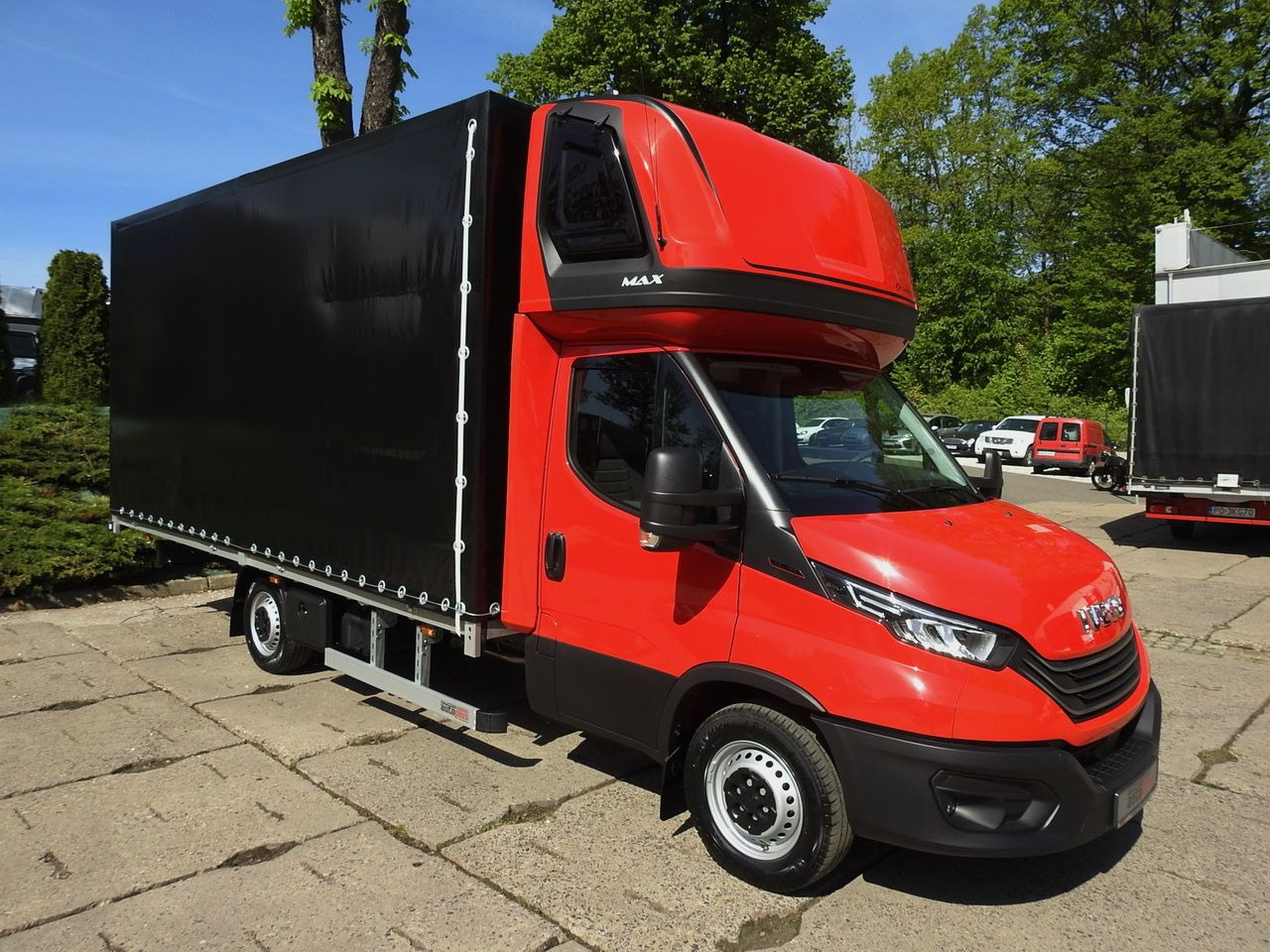IVECO DAILY NEW TARPAULIN 10 PALLETS WEBASTO CRUISE CONTROL NAVIGATION AIR CONDITIONING LED LIGHTS 180HP - شاحنة مغلقة بستائر جانبية: صورة 4 IVECO DAILY NEW TARPAULIN 10 PALLETS WEBASTO CRUISE CONTROL NAVIGATION AIR CONDITIONING LED LIGHTS 180HP - شاحنة مغلقة بستائر جانبية: صورة 4