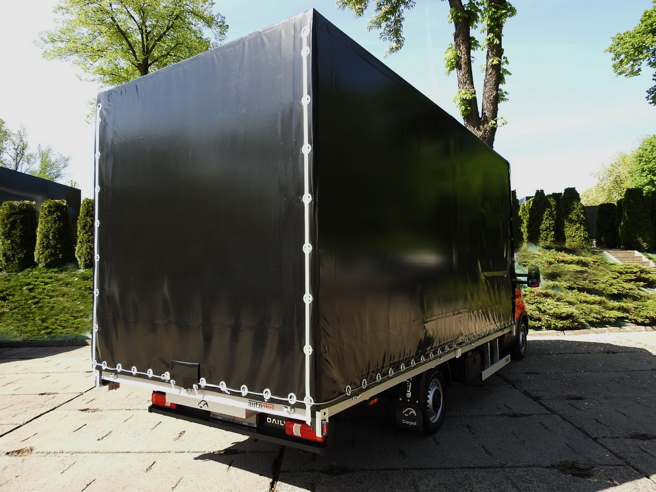 IVECO DAILY NEW TARPAULIN 10 PALLETS WEBASTO CRUISE CONTROL NAVIGATION AIR CONDITIONING LED LIGHTS 180HP - شاحنة مغلقة بستائر جانبية: صورة 3 IVECO DAILY NEW TARPAULIN 10 PALLETS WEBASTO CRUISE CONTROL NAVIGATION AIR CONDITIONING LED LIGHTS 180HP - شاحنة مغلقة بستائر جانبية: صورة 3