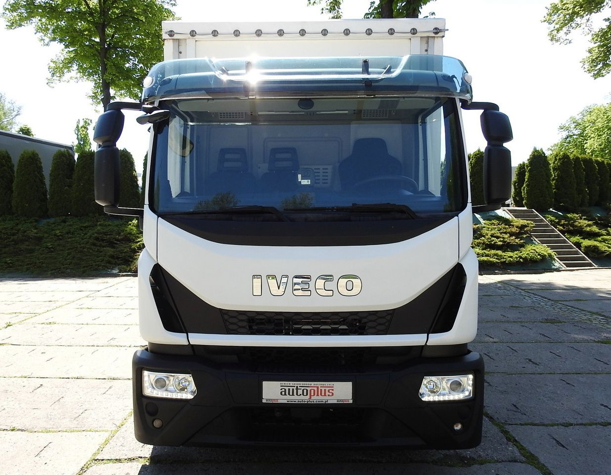 IVECO EUROCARGO 120 - 220 TARPAULIN LIFT 20 PALLETS LED LIGHTS AUTOMATIC TRANSMISSION HI-MATIC TWIN WHEELS AIR CONDITIONING 220HP - شاحنة ذات ستائر جانبية: صورة 5 IVECO EUROCARGO 120 - 220 TARPAULIN LIFT 20 PALLETS LED LIGHTS AUTOMATIC TRANSMISSION HI-MATIC TWIN WHEELS AIR CONDITIONING 220HP - شاحنة ذات ستائر جانبية: صورة 5