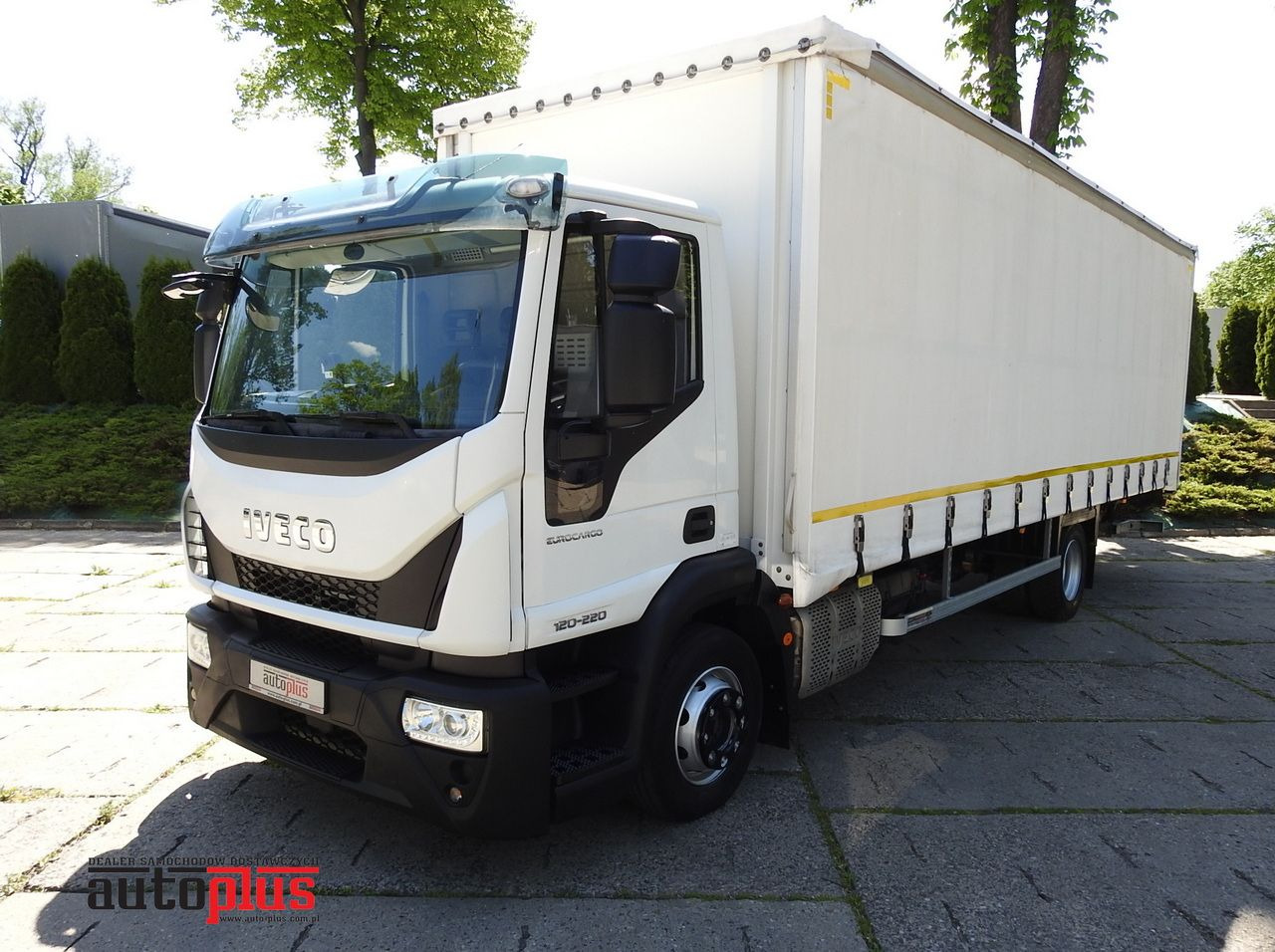 IVECO EUROCARGO 120 - 220 TARPAULIN LIFT 20 PALLETS LED LIGHTS AUTOMATIC TRANSMISSION HI-MATIC TWIN WHEELS AIR CONDITIONING 220HP - شاحنة ذات ستائر جانبية: صورة 1 IVECO EUROCARGO 120 - 220 TARPAULIN LIFT 20 PALLETS LED LIGHTS AUTOMATIC TRANSMISSION HI-MATIC TWIN WHEELS AIR CONDITIONING 220HP - شاحنة ذات ستائر جانبية: صورة 1