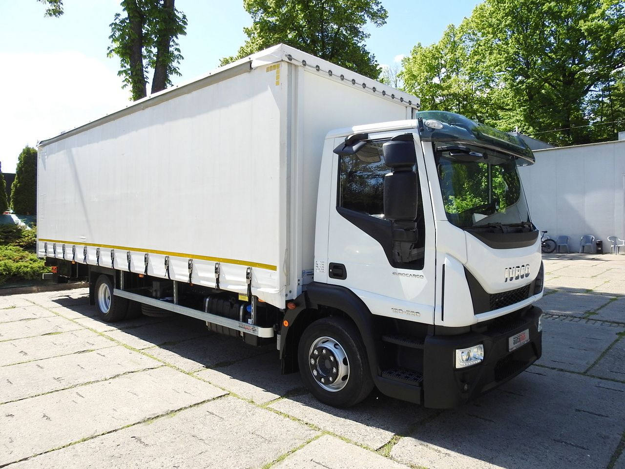 IVECO EUROCARGO 120 - 220 TARPAULIN LIFT 20 PALLETS LED LIGHTS AUTOMATIC TRANSMISSION HI-MATIC TWIN WHEELS AIR CONDITIONING 220HP - شاحنة ذات ستائر جانبية: صورة 4 IVECO EUROCARGO 120 - 220 TARPAULIN LIFT 20 PALLETS LED LIGHTS AUTOMATIC TRANSMISSION HI-MATIC TWIN WHEELS AIR CONDITIONING 220HP - شاحنة ذات ستائر جانبية: صورة 4