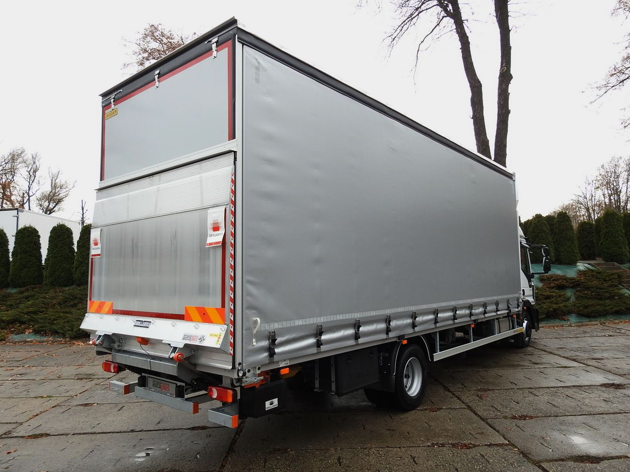 IVECO EUROCARGO 120-250 NEW TARPAULIN LIFT 18 PALLETS WEBASTO CRUISE CONTROL AIR CONDITIONING LED LIGHTS PNEUMATICS AUTOMATIC TRANSMISSION HI-MATIC 250HP - شاحنة مغلقة بستائر جانبية: صورة 3 IVECO EUROCARGO 120-250 NEW TARPAULIN LIFT 18 PALLETS WEBASTO CRUISE CONTROL AIR CONDITIONING LED LIGHTS PNEUMATICS AUTOMATIC TRANSMISSION HI-MATIC 250HP - شاحنة مغلقة بستائر جانبية: صورة 3