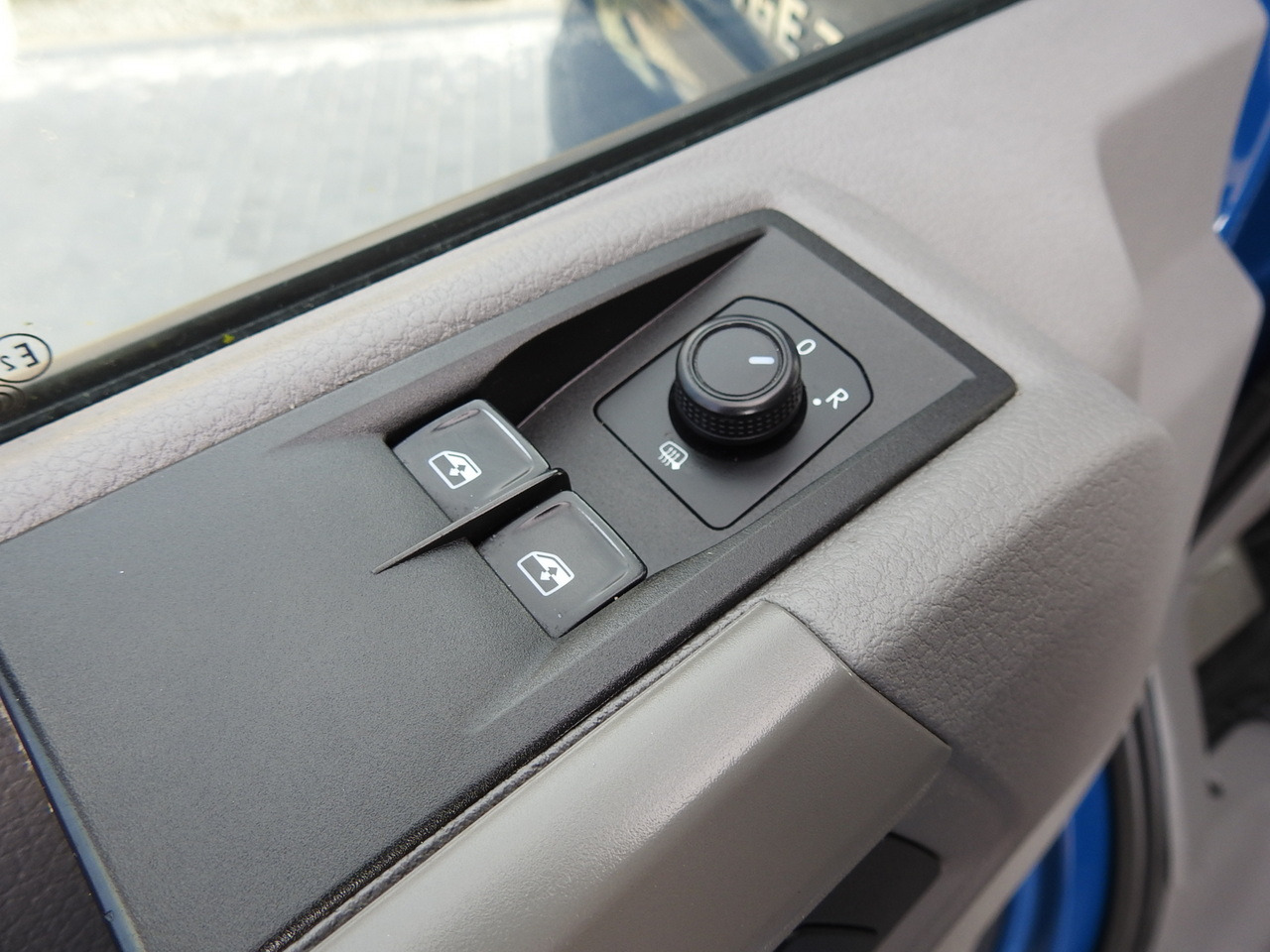 شاحنة توصيل مبردة MAN TGE 3.180 REGRIGERATOR BOX -5*C 8 PALLETS HEATING FUNCTION CRUISE CONTROL PNEUMATICS AIR CONDITIONING 180HP: صورة 28 شاحنة توصيل مبردة MAN TGE 3.180 REGRIGERATOR BOX -5*C 8 PALLETS HEATING FUNCTION CRUISE CONTROL PNEUMATICS AIR CONDITIONING 180HP: صورة 28